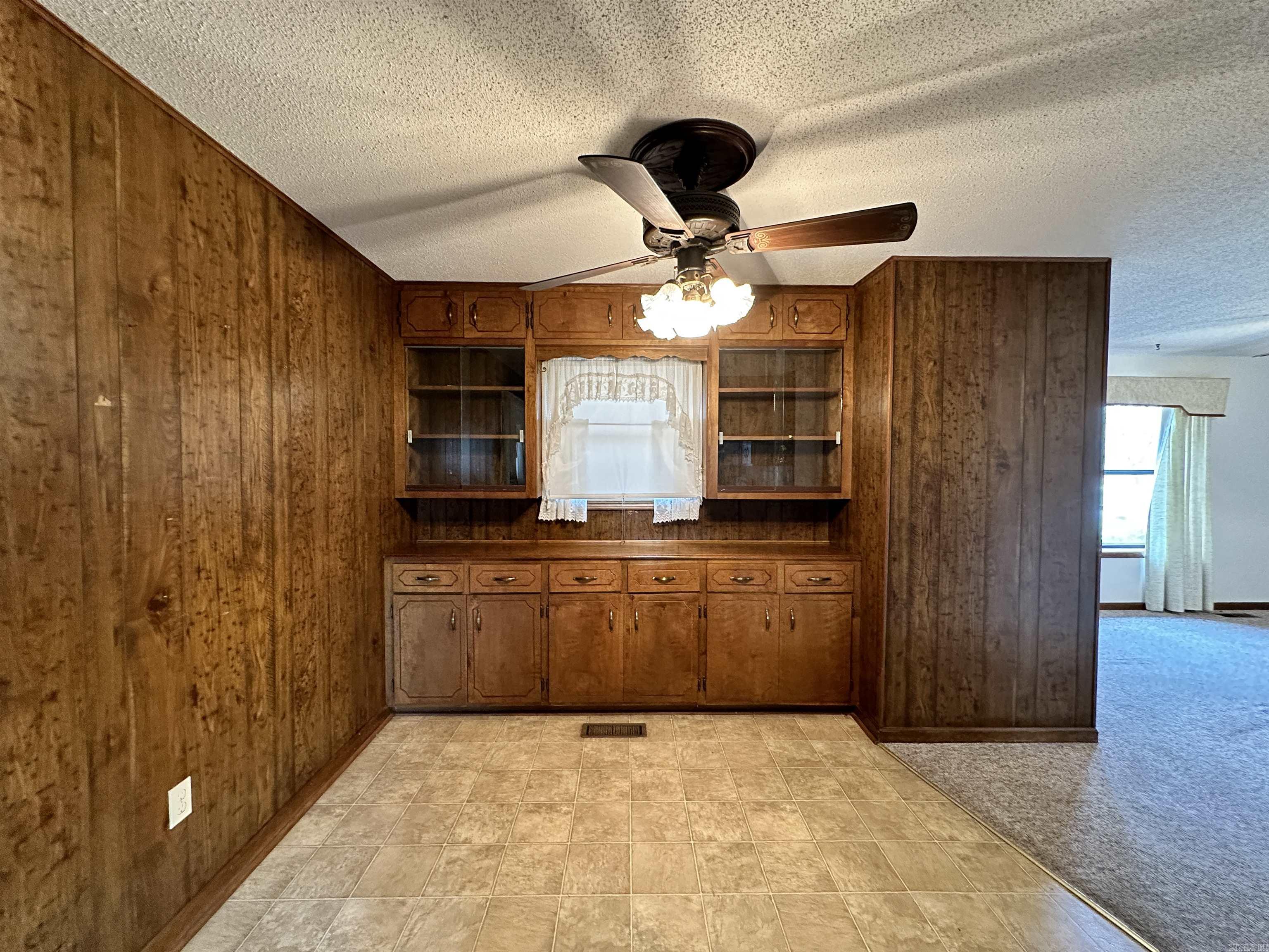 BLACK ROCK ORIGINAL - Residential