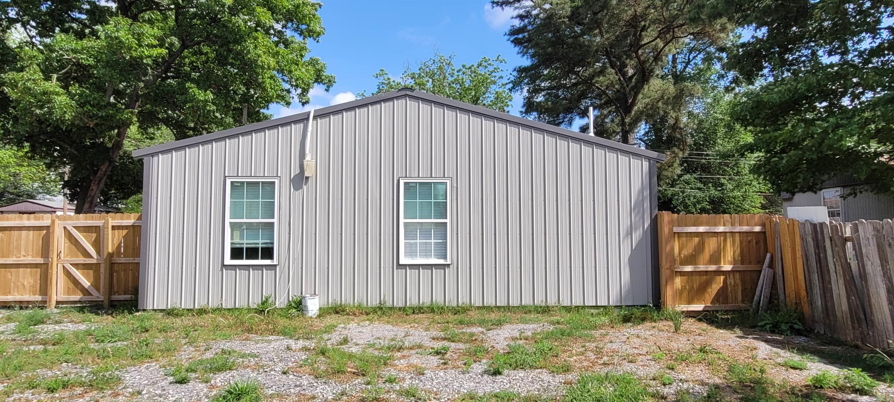 REYNOLDS & LAW SUBDIVISION - Residential