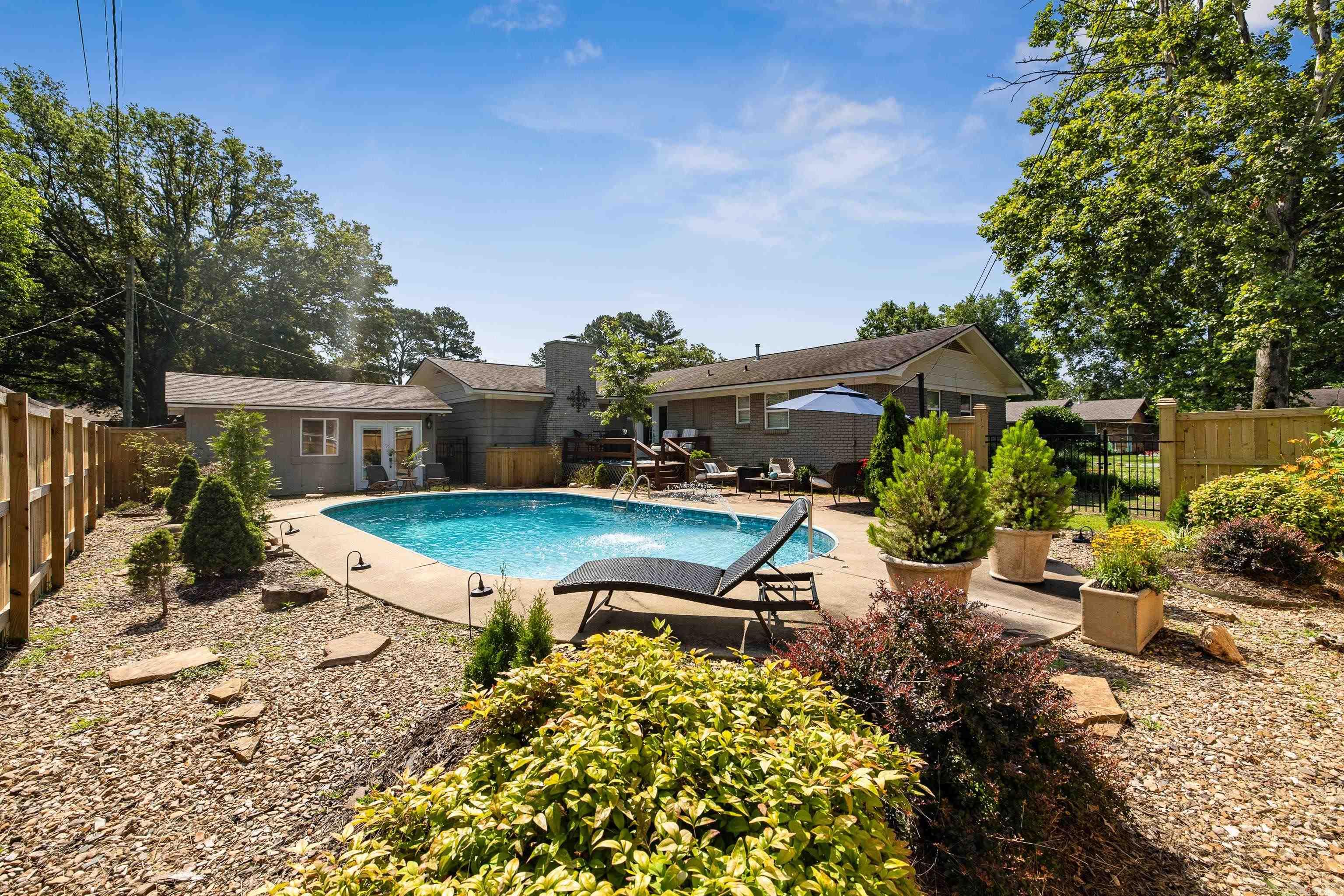 KETCHUM & MELTON - Residential