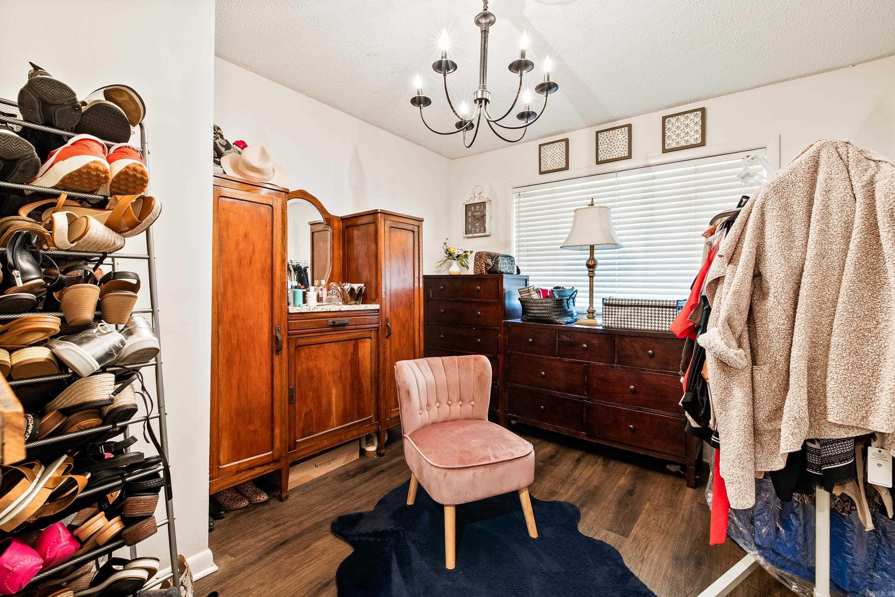 KETCHUM & MELTON - Residential