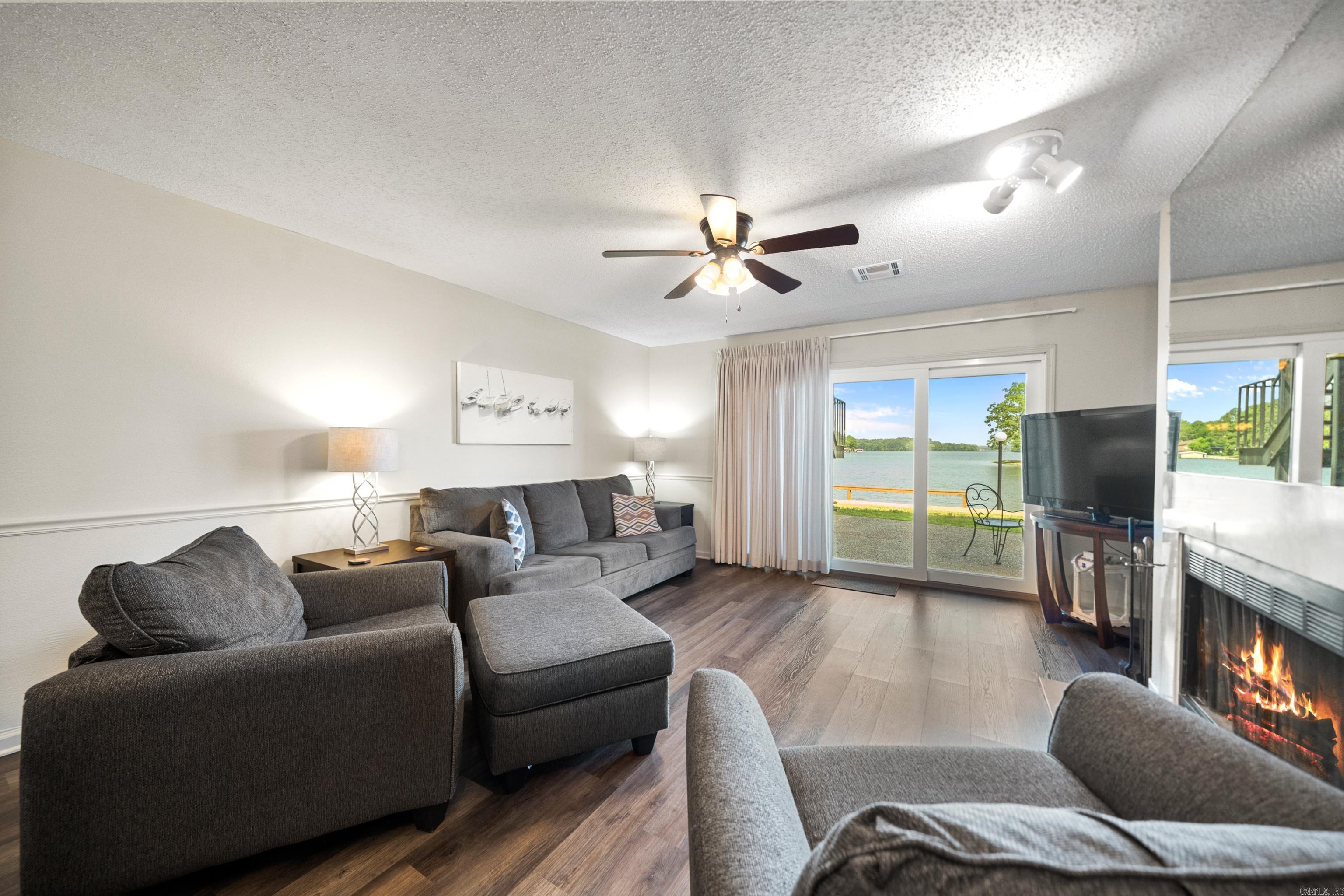 EMERALD ISLE HPR - Residential