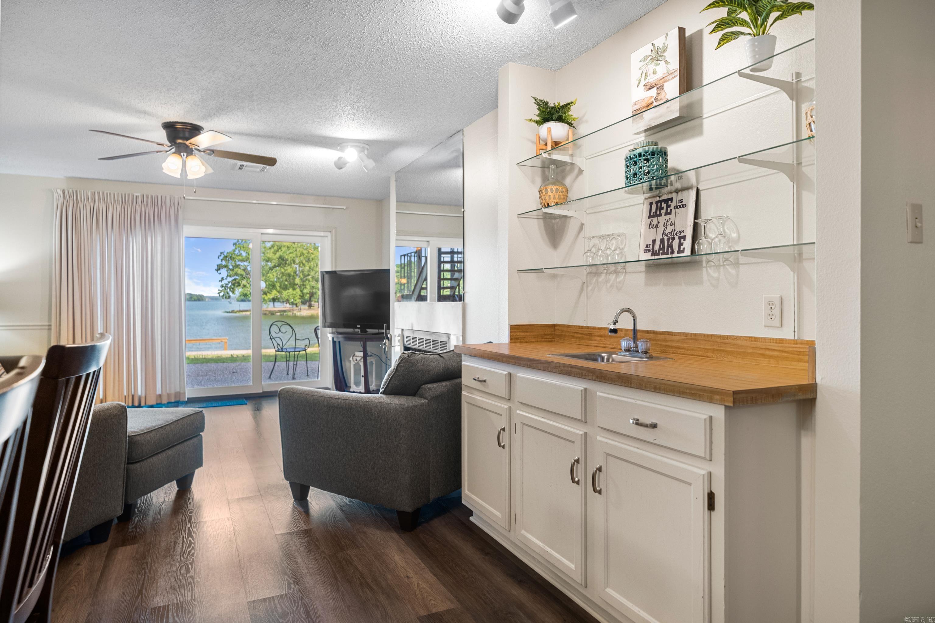 EMERALD ISLE HPR - Residential