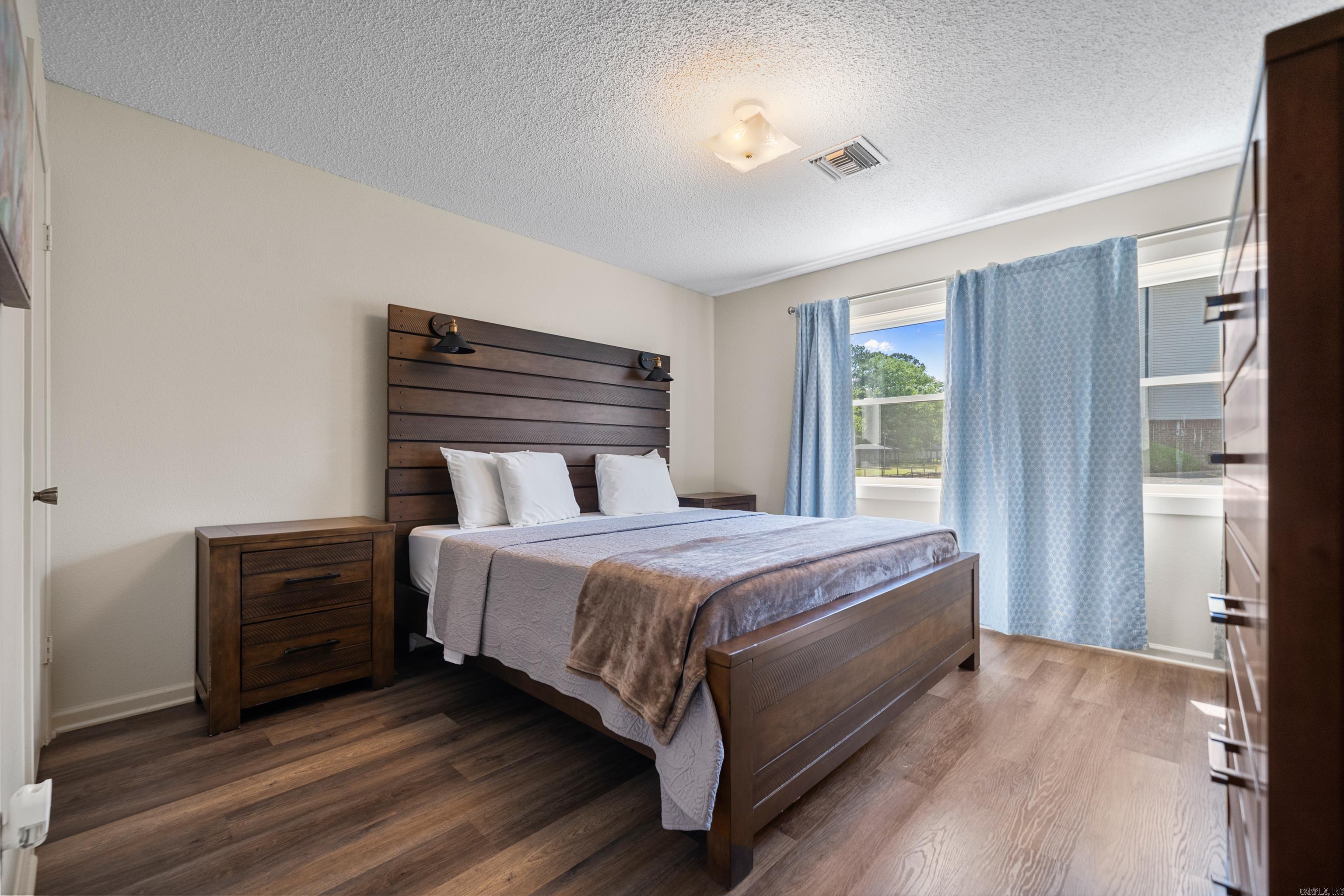 EMERALD ISLE HPR - Residential