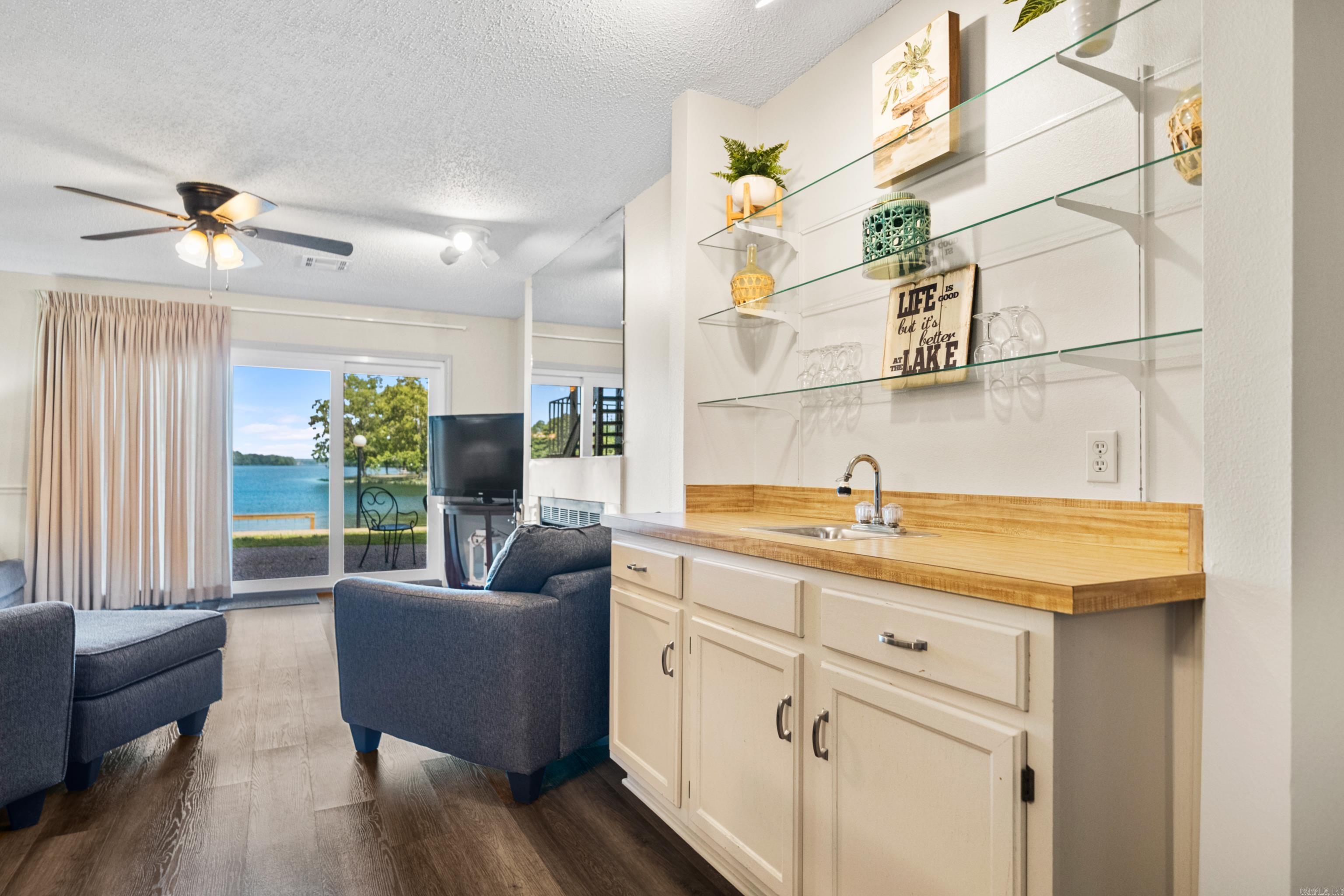 EMERALD ISLE HPR - Residential