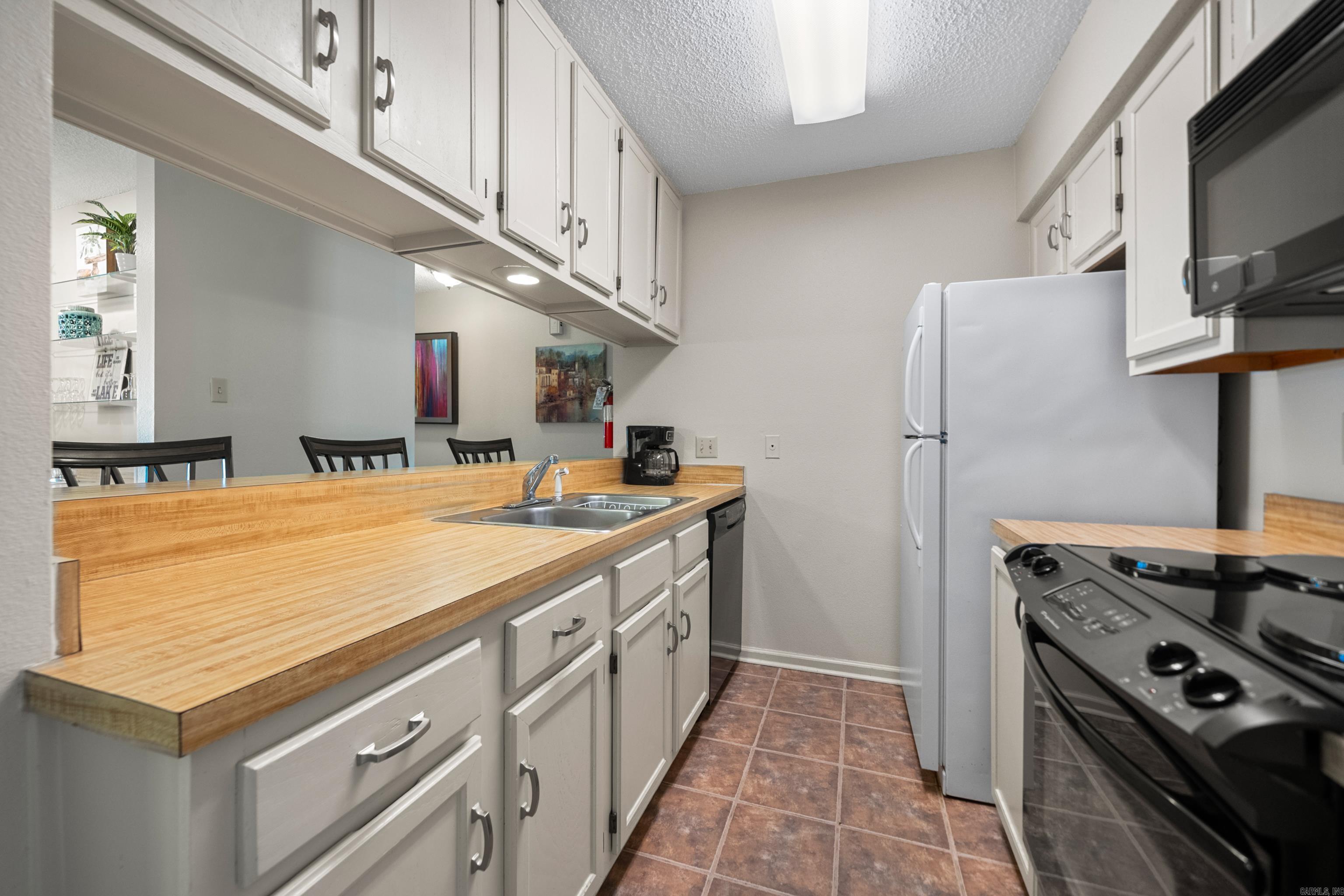 EMERALD ISLE HPR - Residential