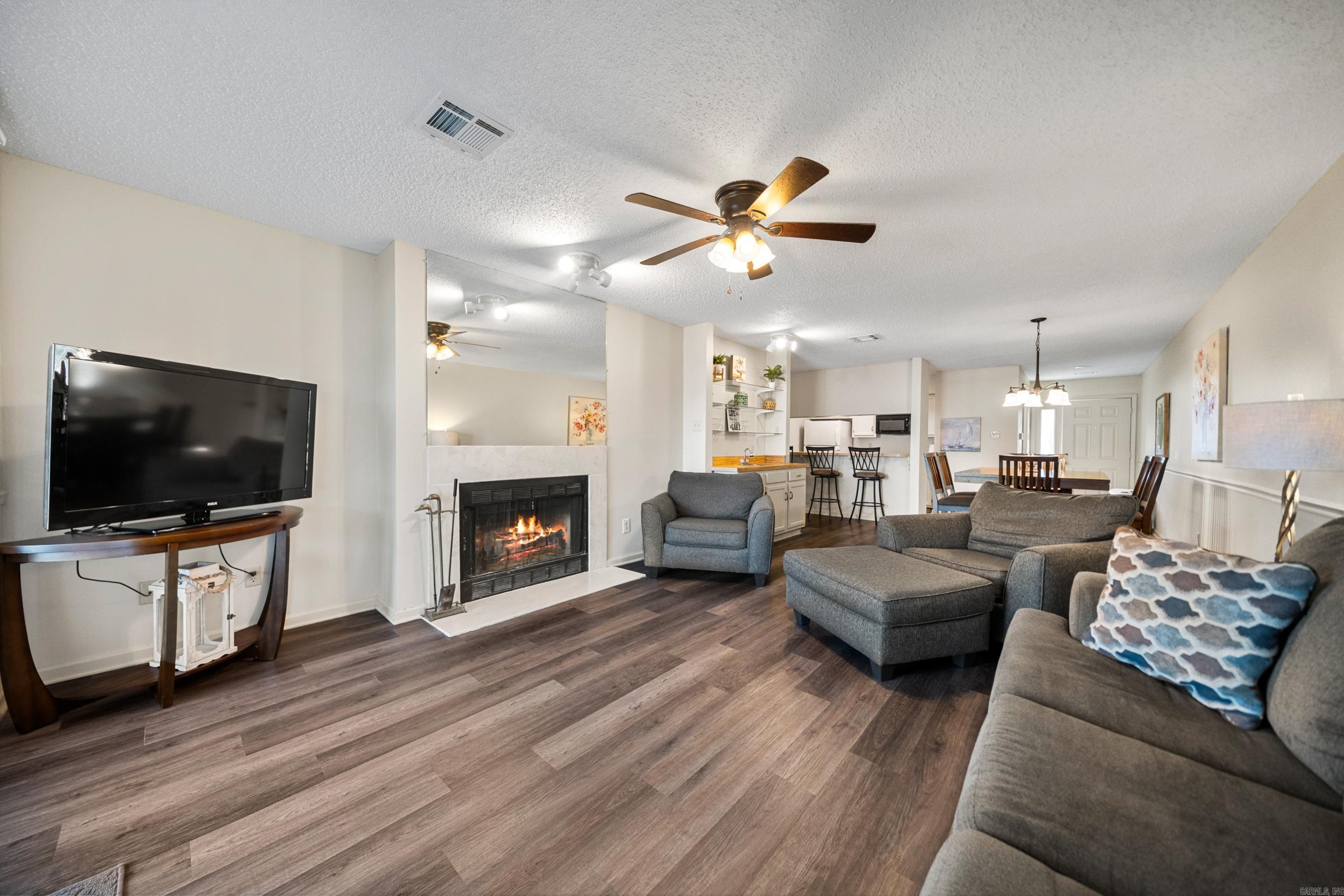 EMERALD ISLE HPR - Residential