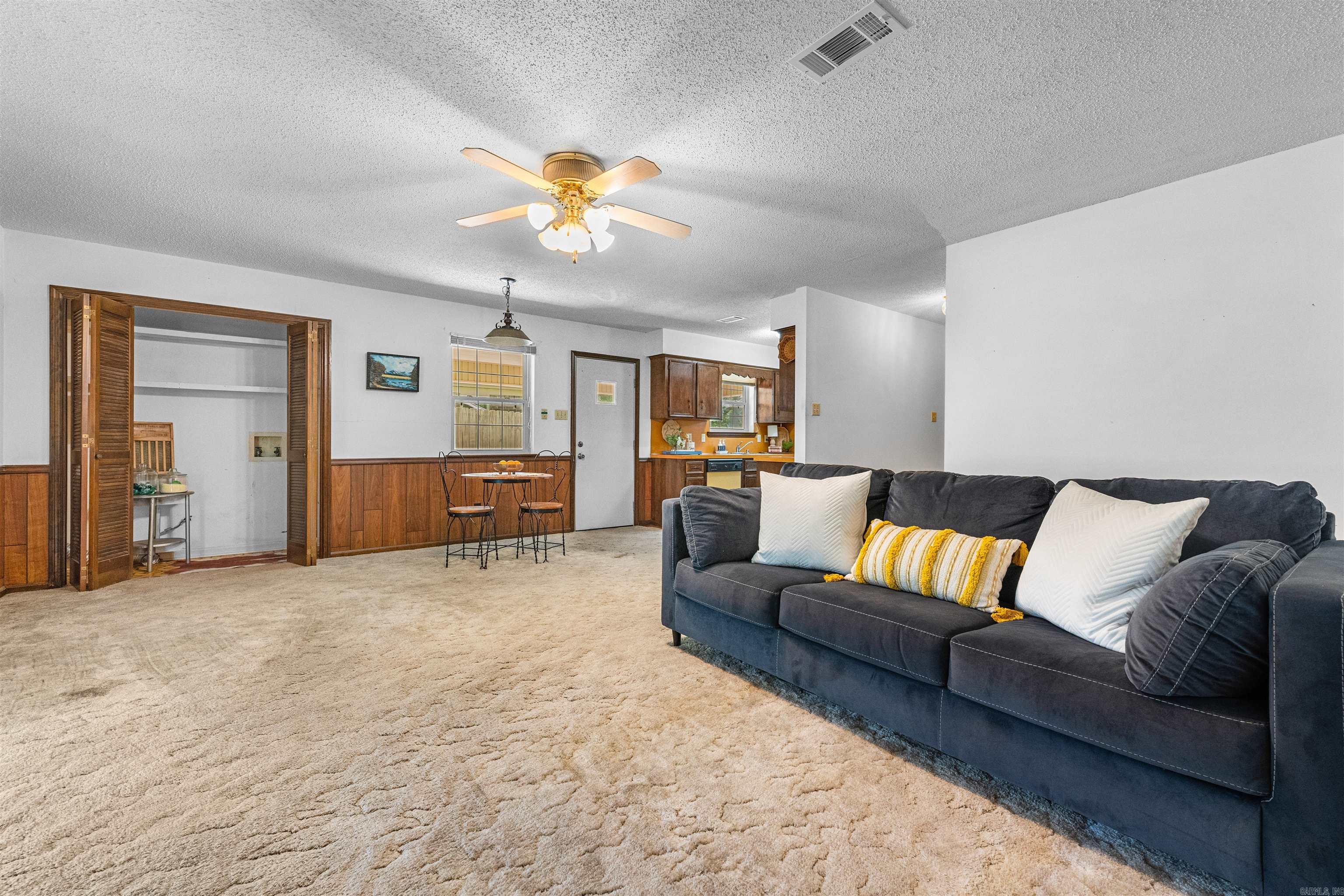 Springhill Manor - Residential