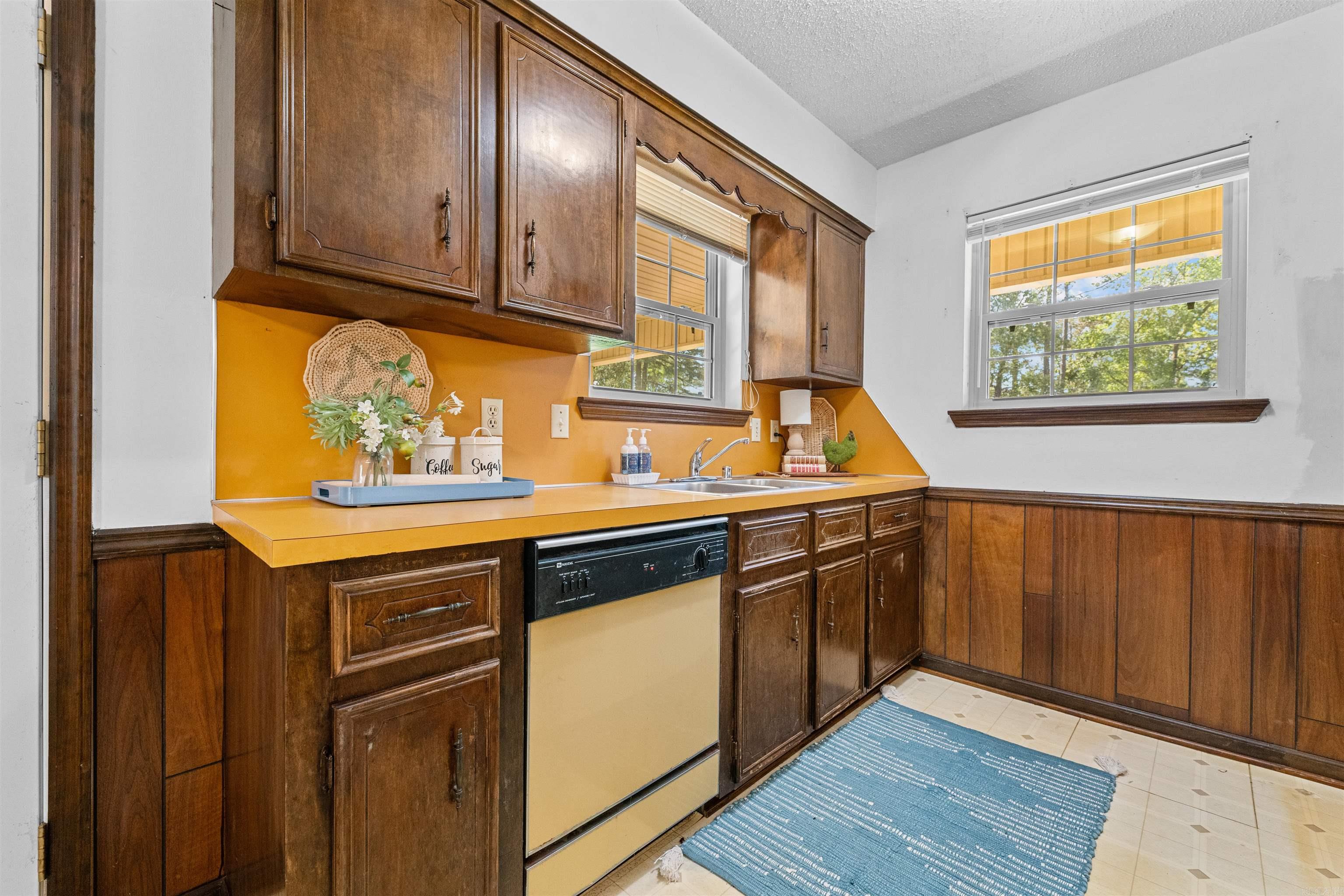 Springhill Manor - Residential