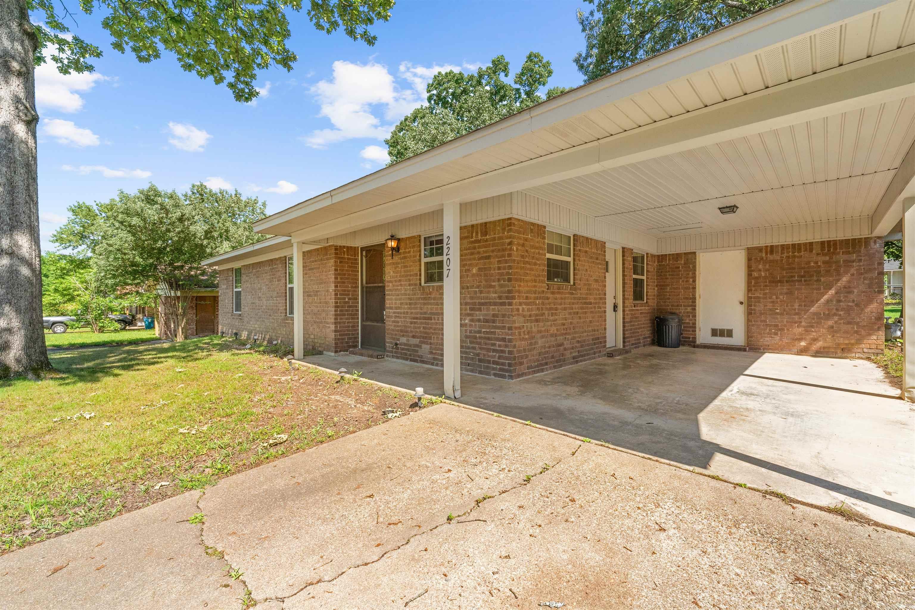 Springhill Manor - Residential