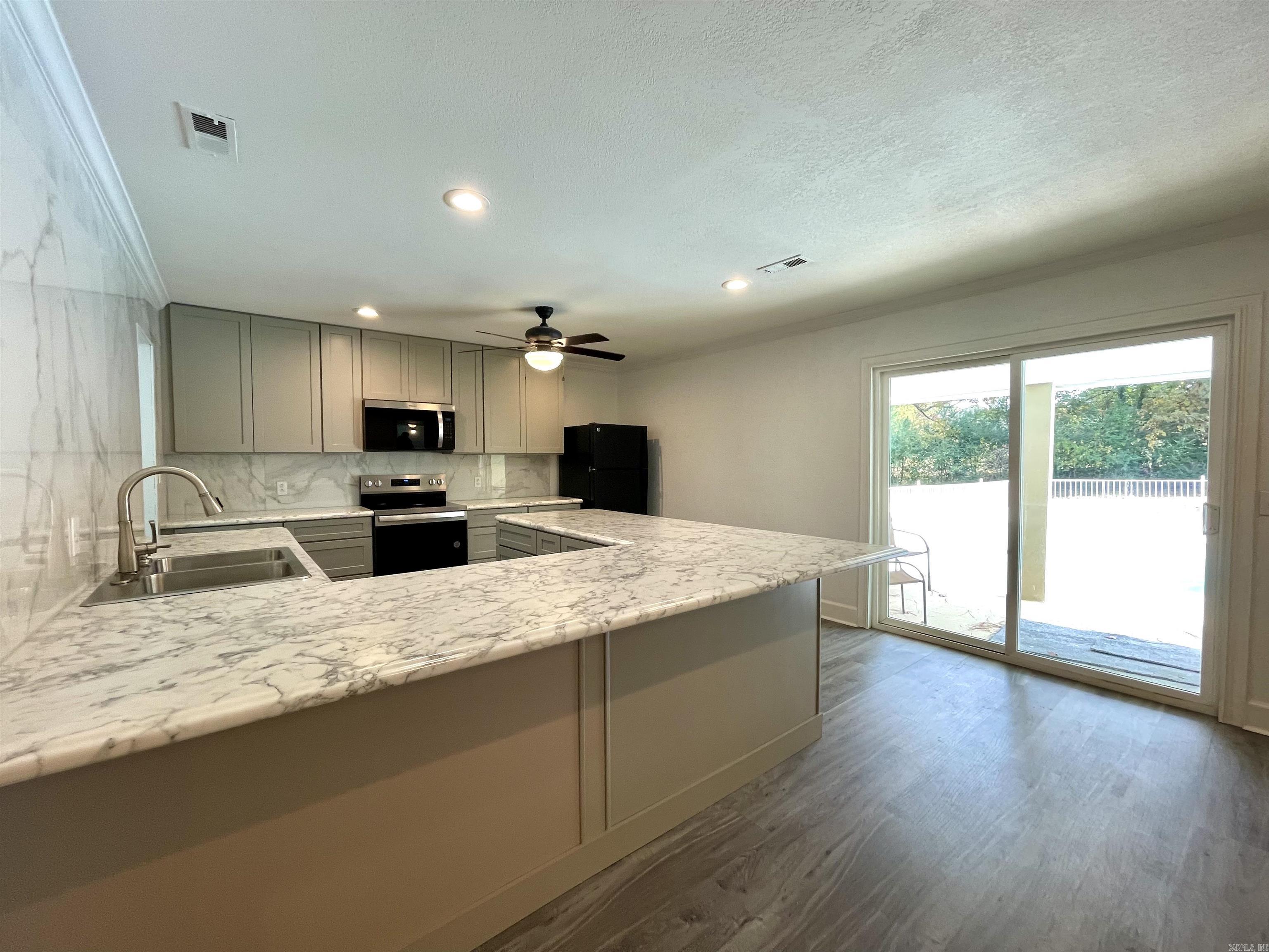 Mardis 2nd - Residential