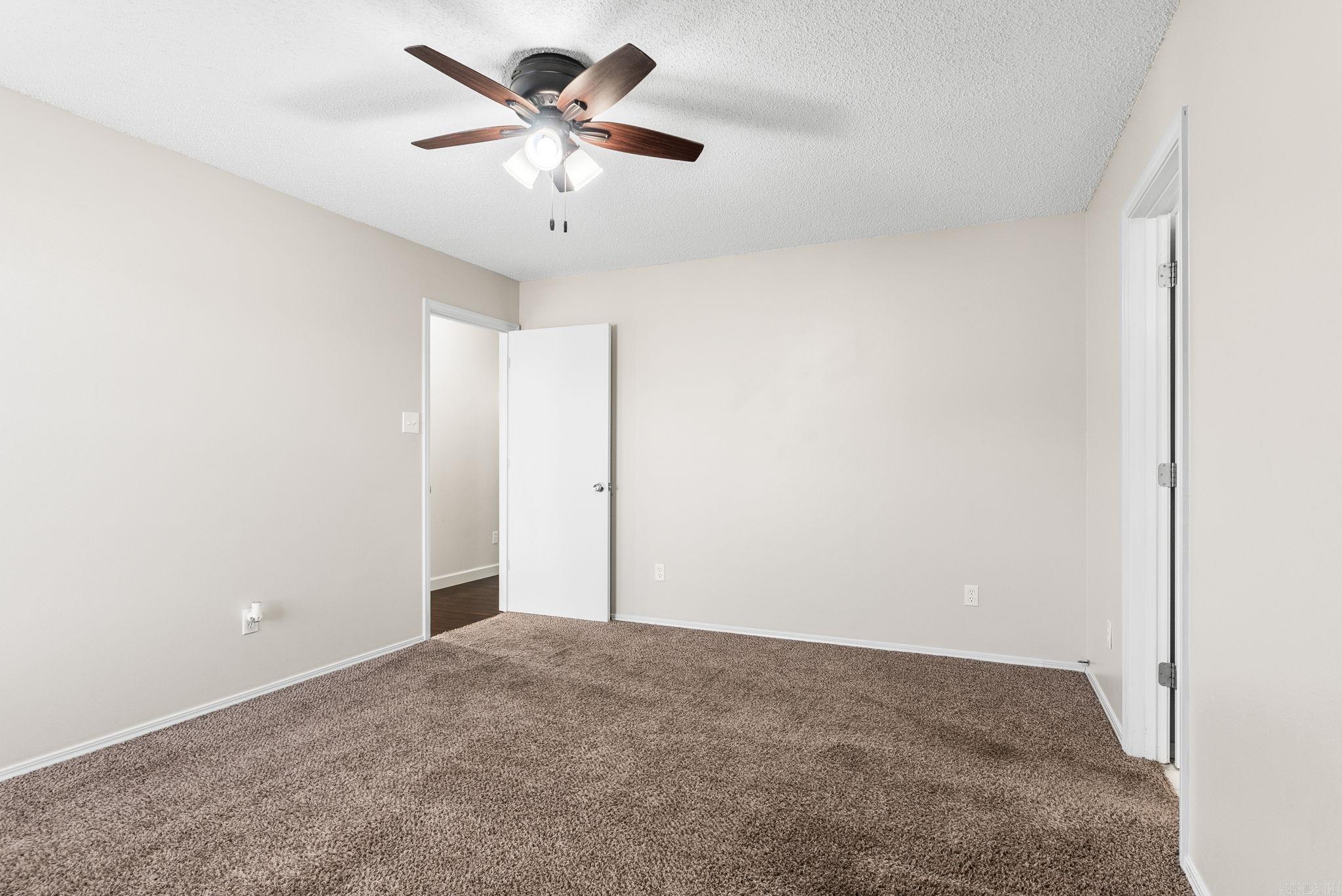 Meadow Ridge Loop - Residential Lease