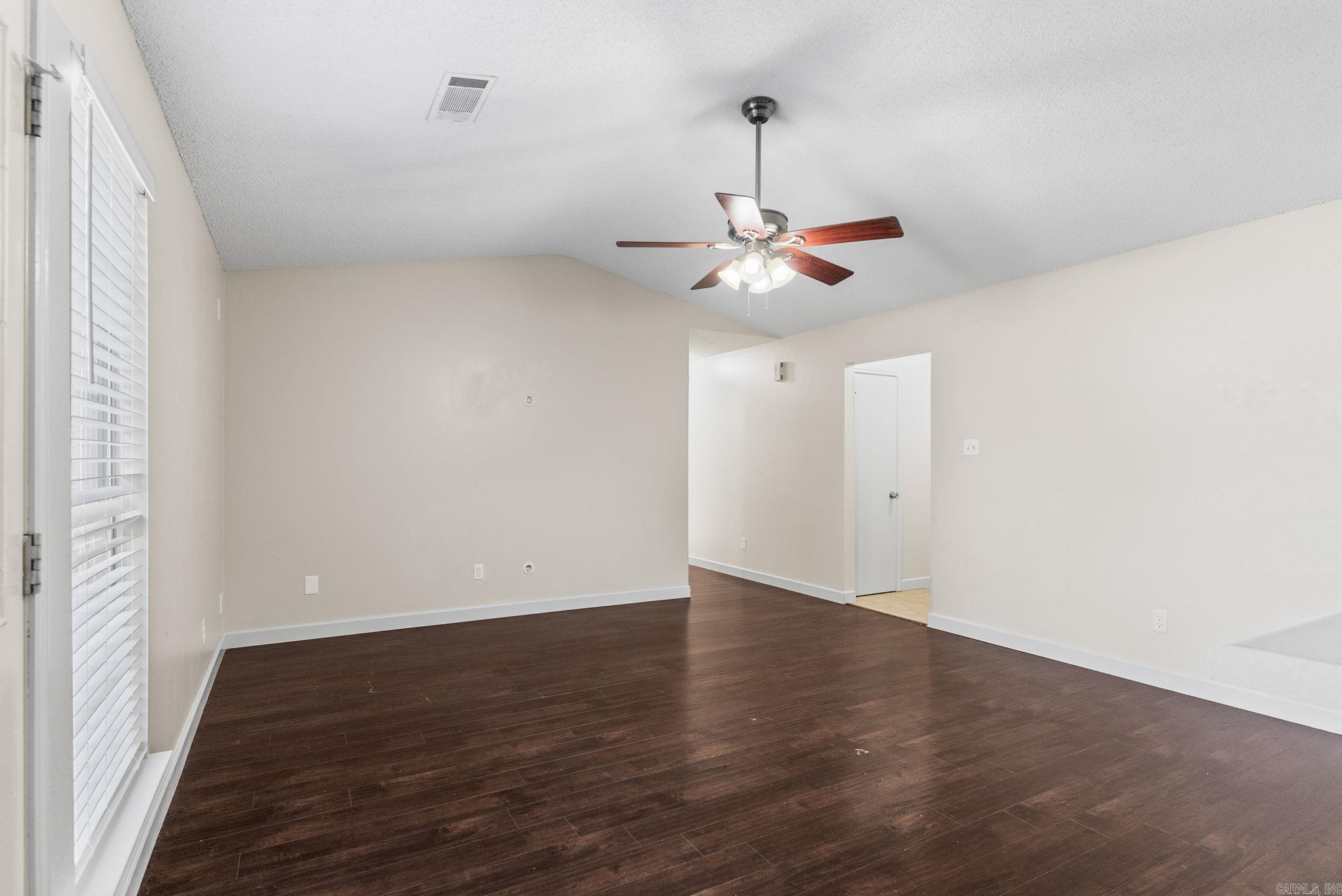 Meadow Ridge Loop - Residential Lease