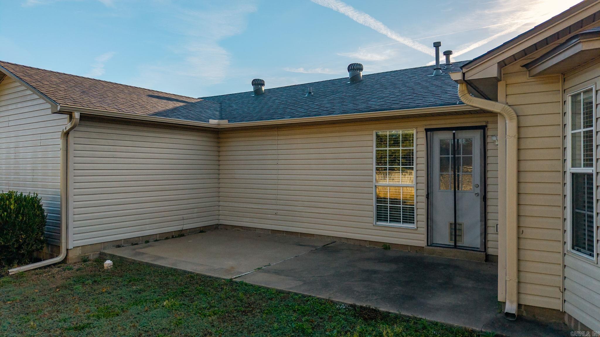 Meadow Ridge Loop - Residential Lease