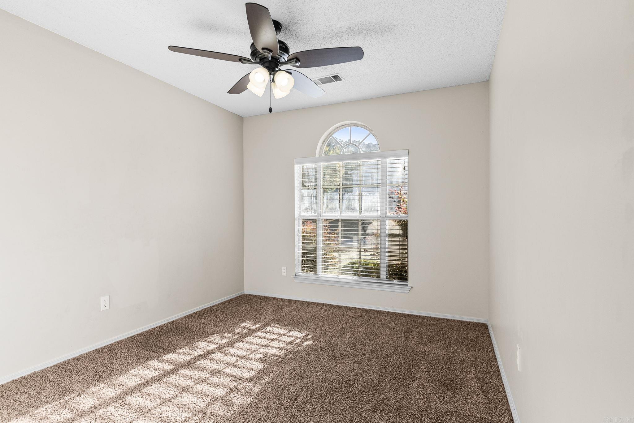 Meadow Ridge Loop - Residential Lease