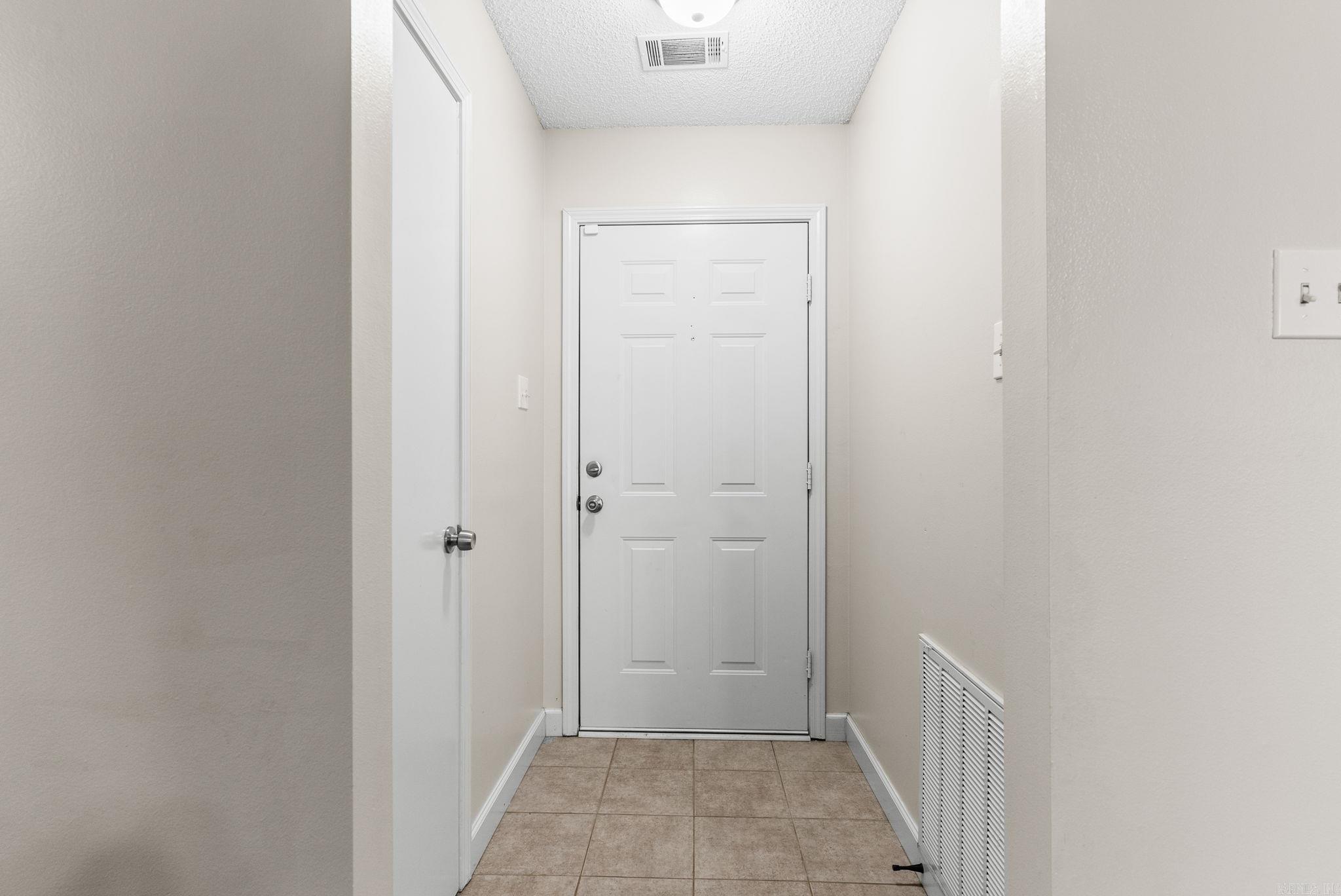 Meadow Ridge Loop - Residential Lease