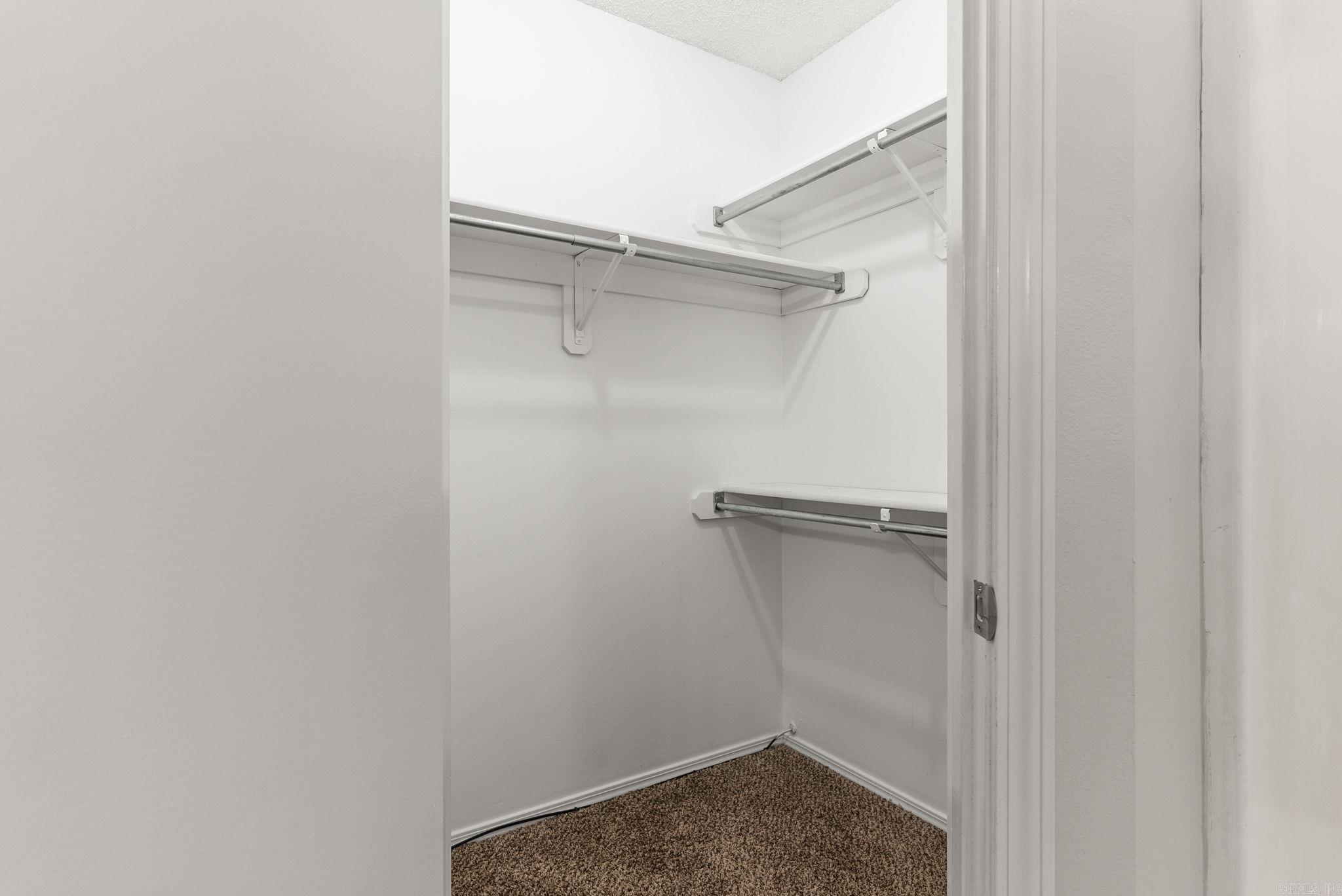 Meadow Ridge Loop - Residential Lease