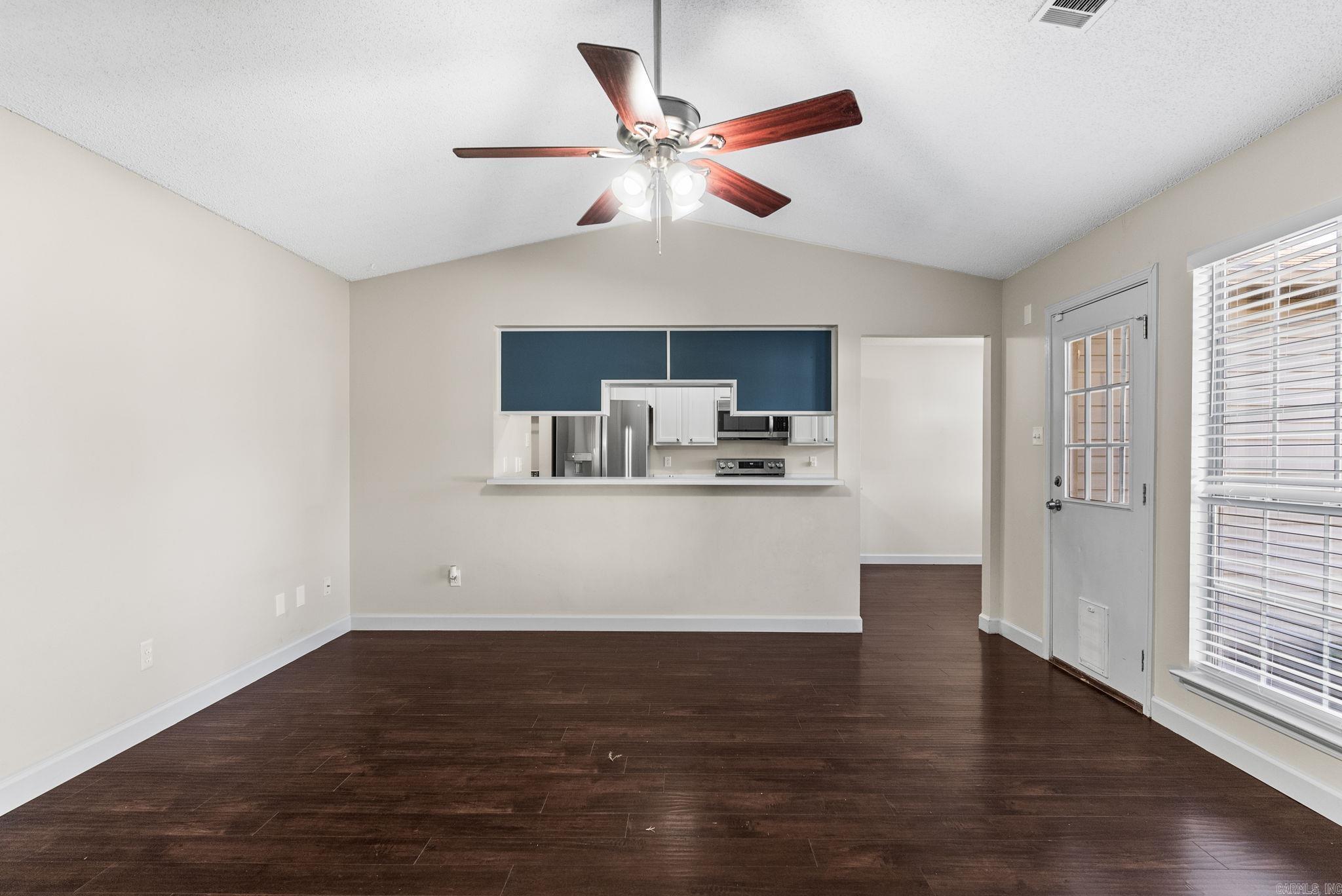 Meadow Ridge Loop - Residential Lease