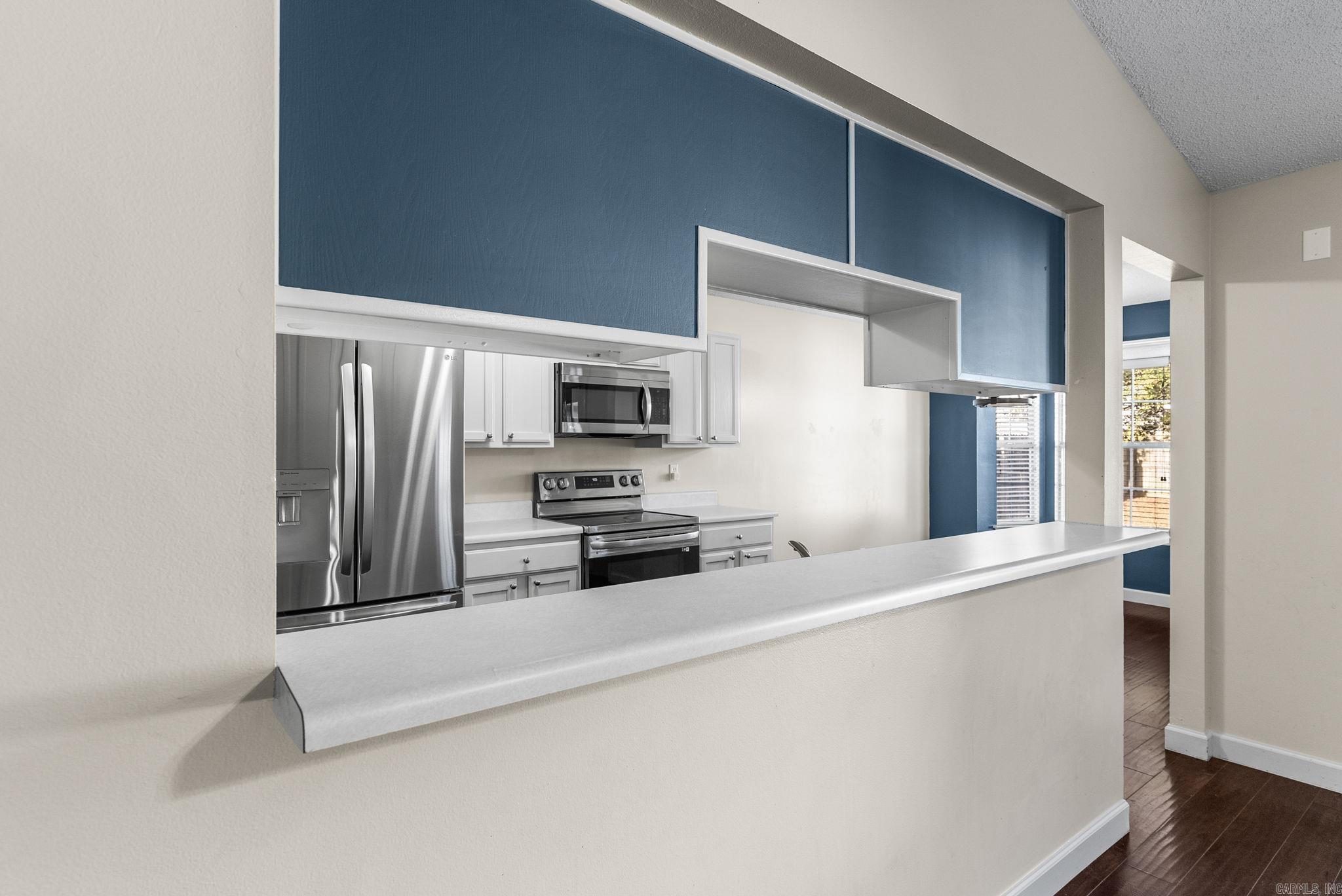 Meadow Ridge Loop - Residential Lease