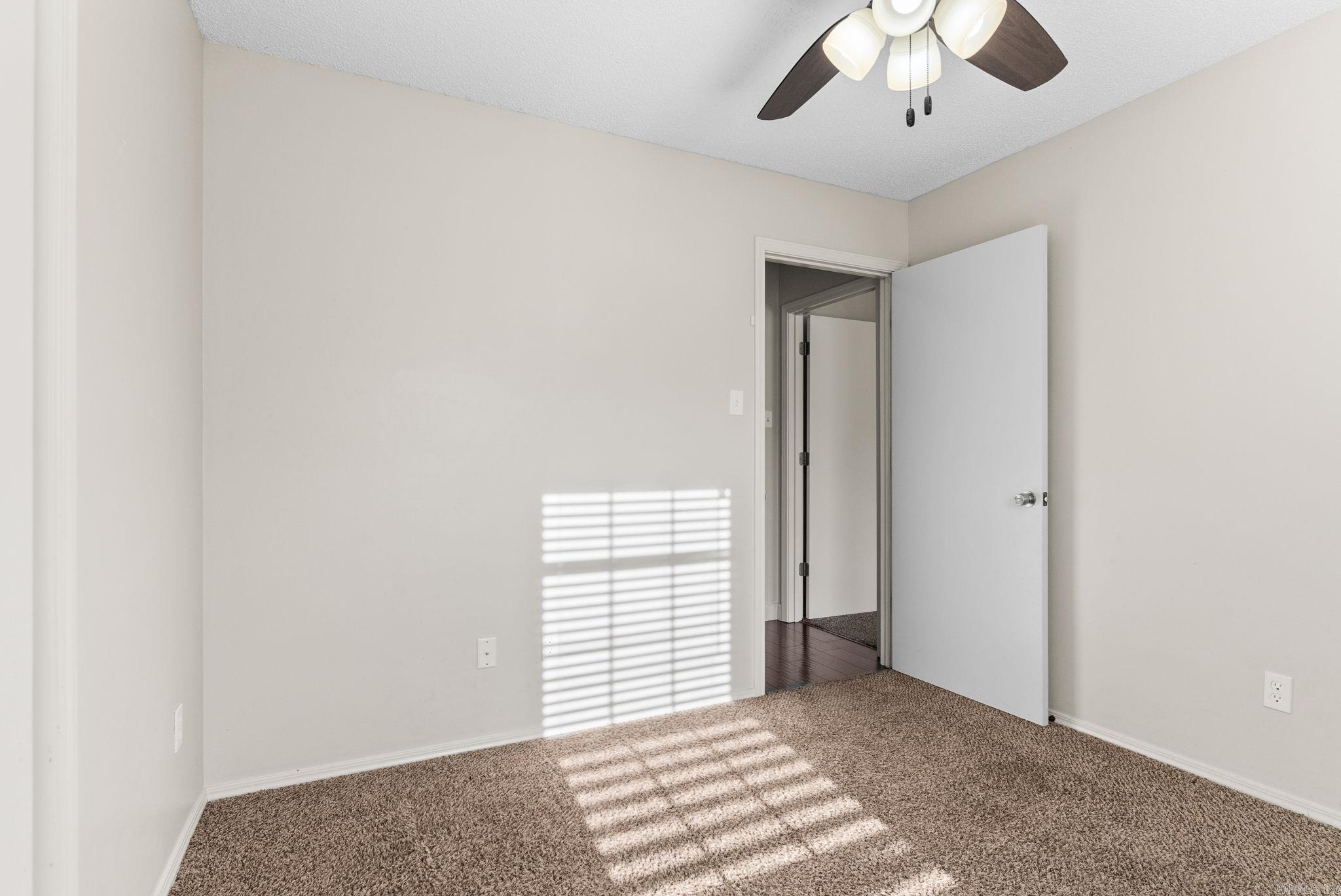 Meadow Ridge Loop - Residential Lease