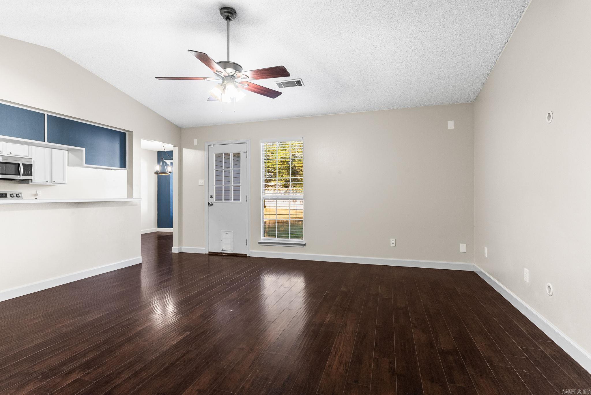 Meadow Ridge Loop - Residential Lease