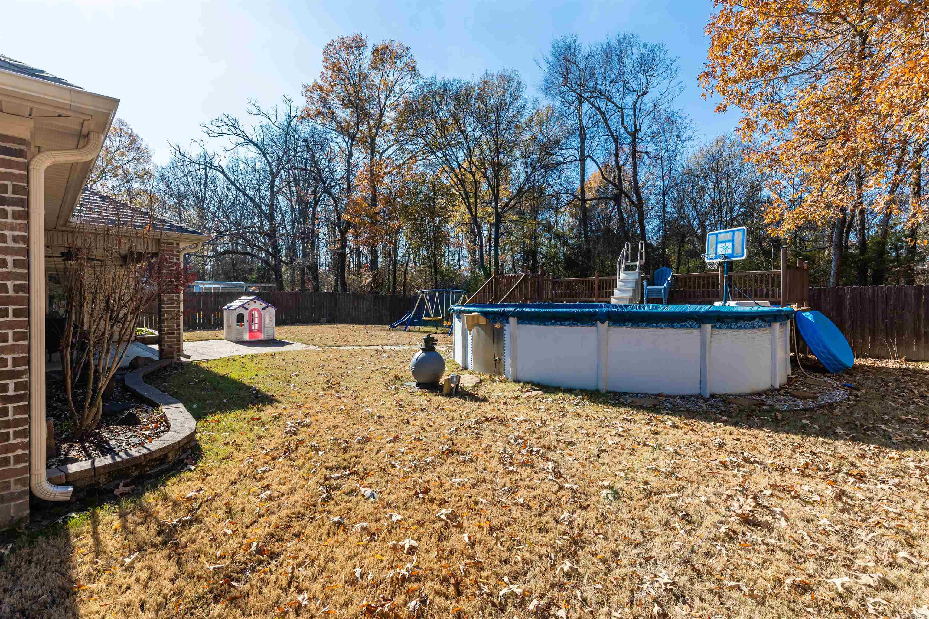 CROSS CREEK - Residential