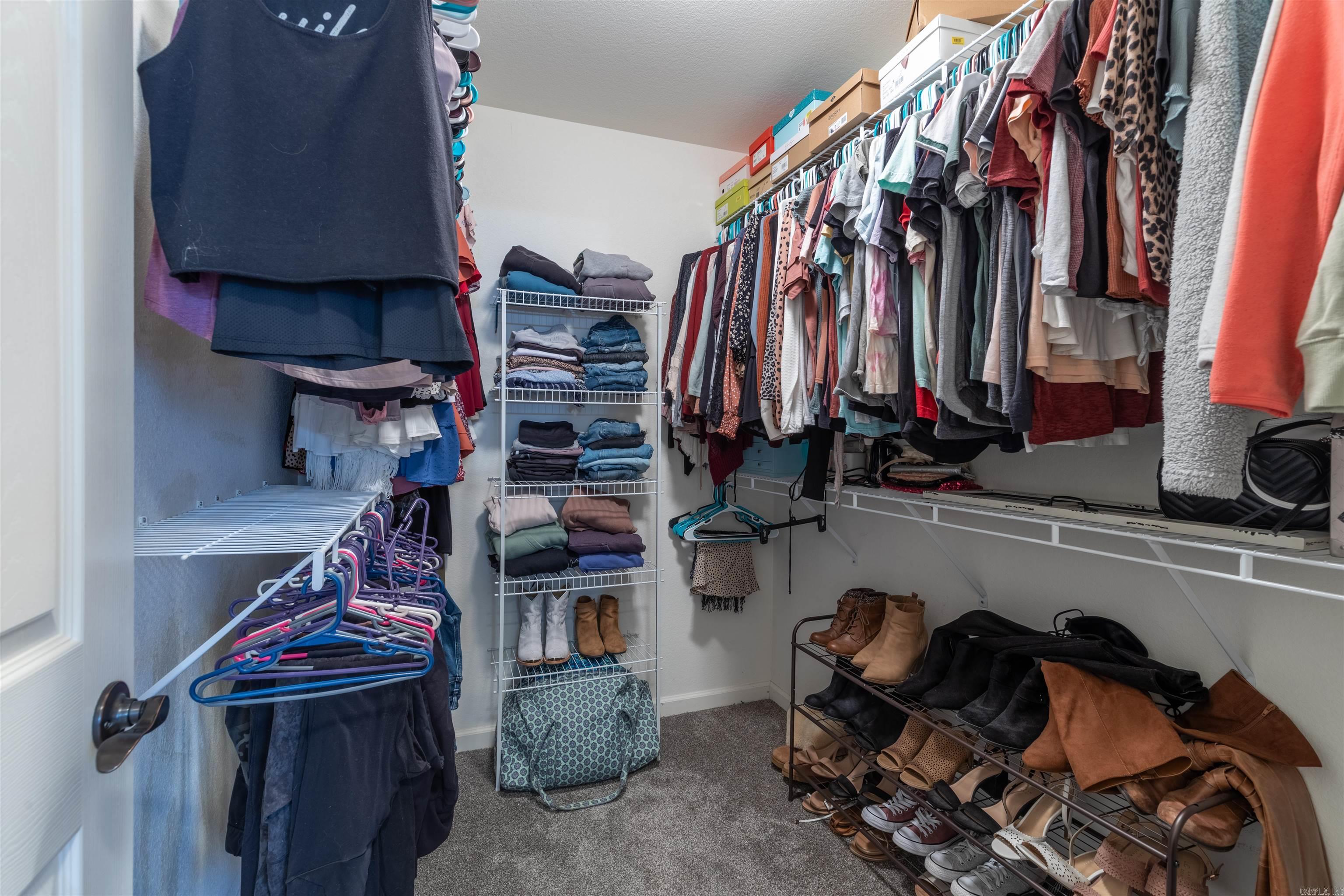 CROSS CREEK - Residential