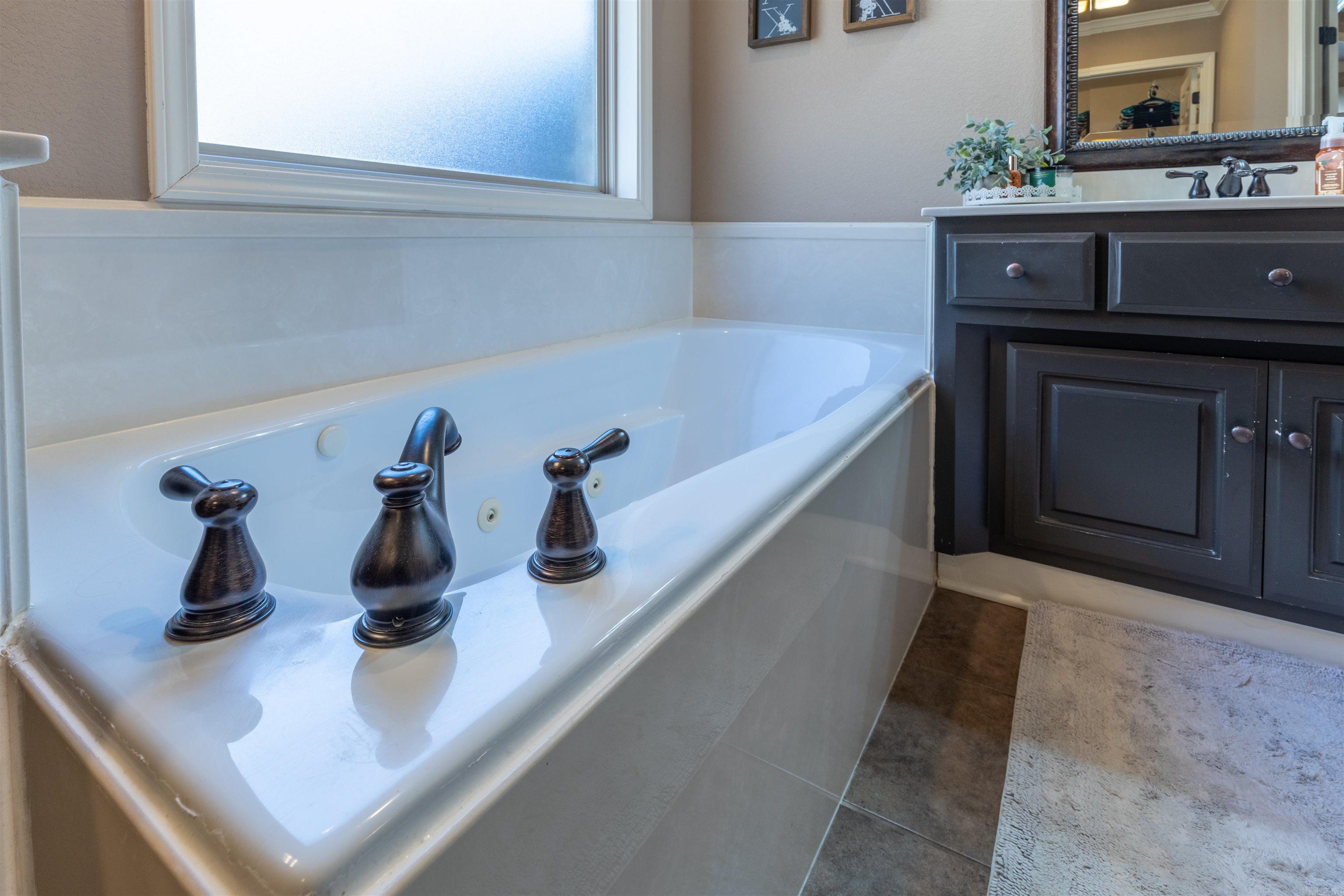 CROSS CREEK - Residential