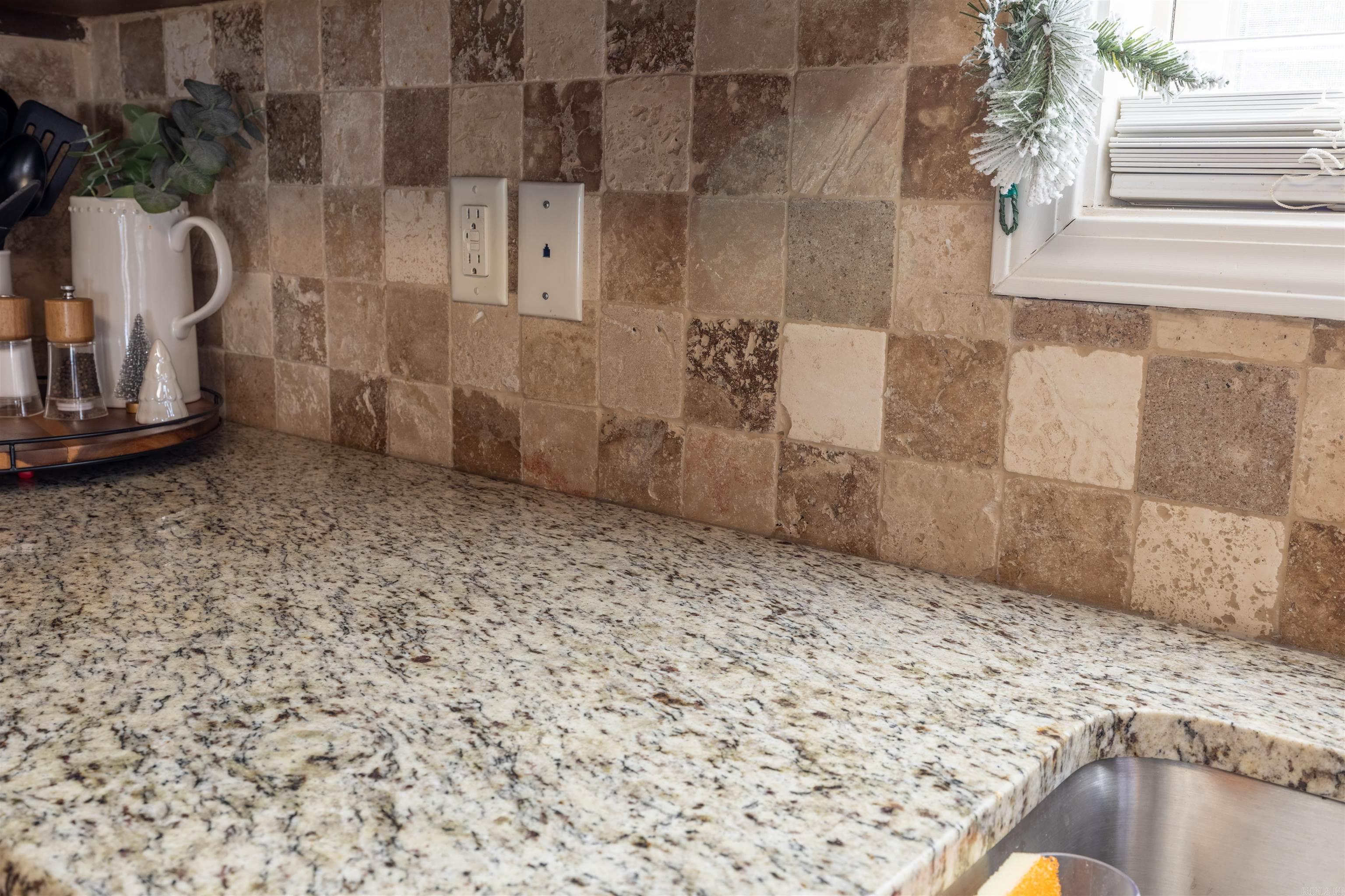 CROSS CREEK - Residential