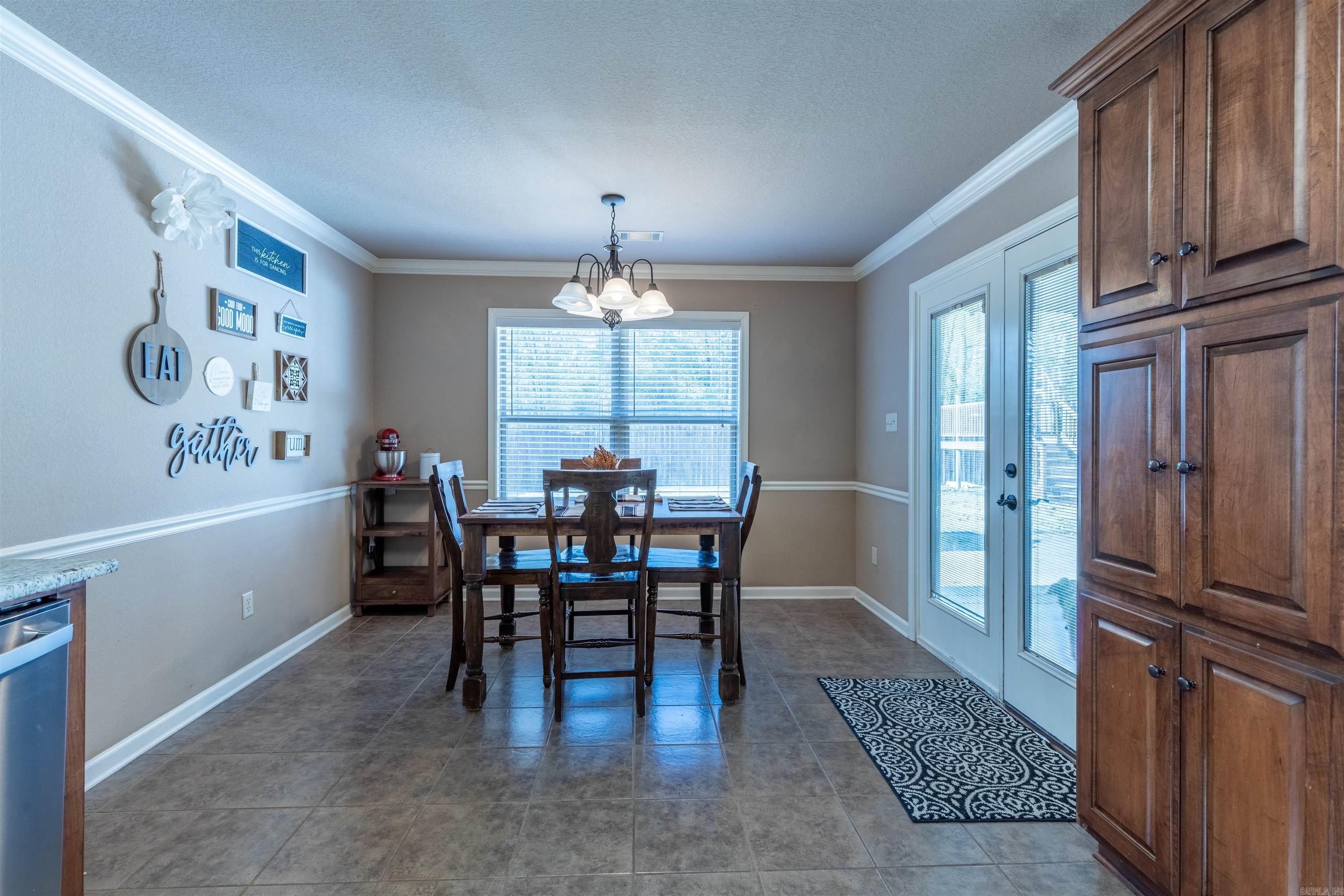 CROSS CREEK - Residential