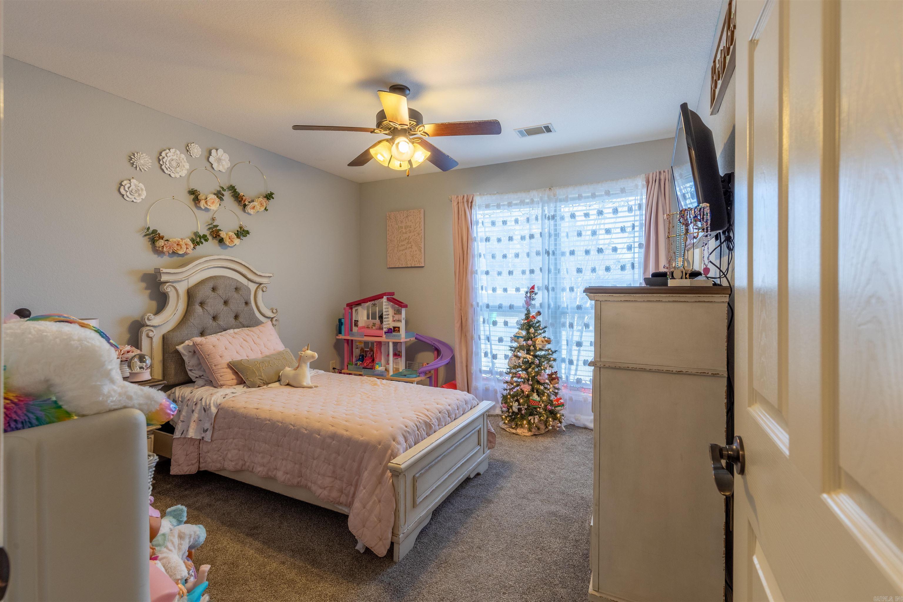 CROSS CREEK - Residential