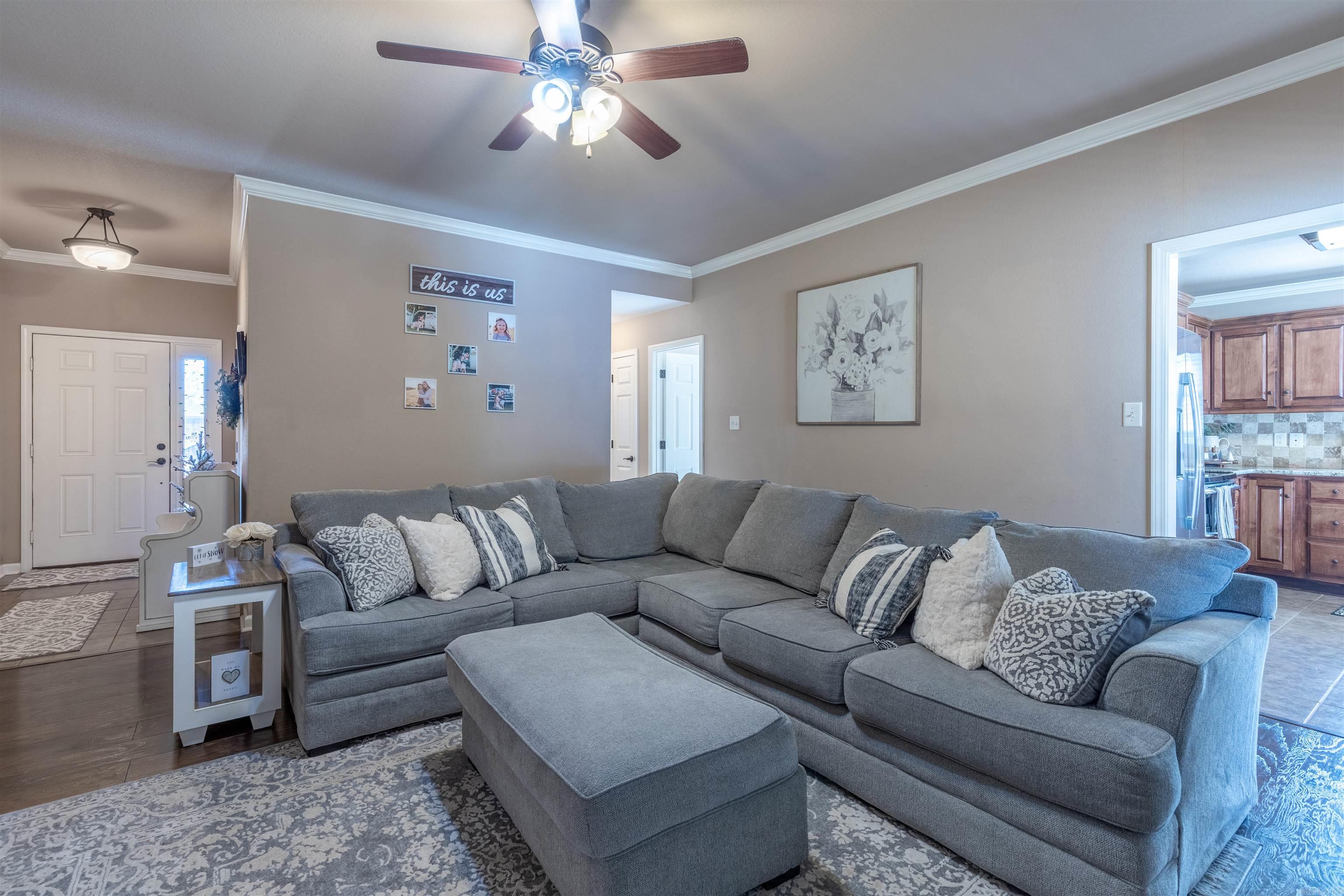 CROSS CREEK - Residential