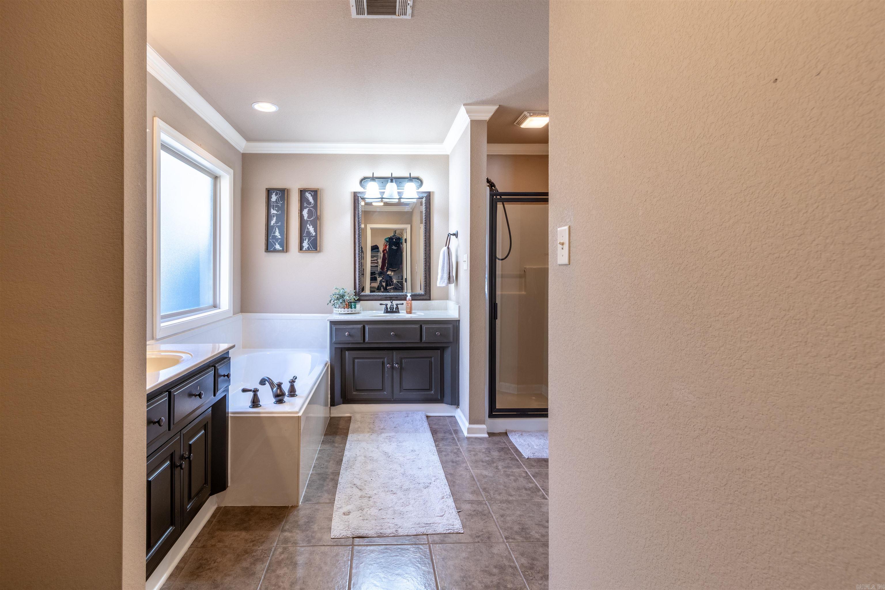 CROSS CREEK - Residential