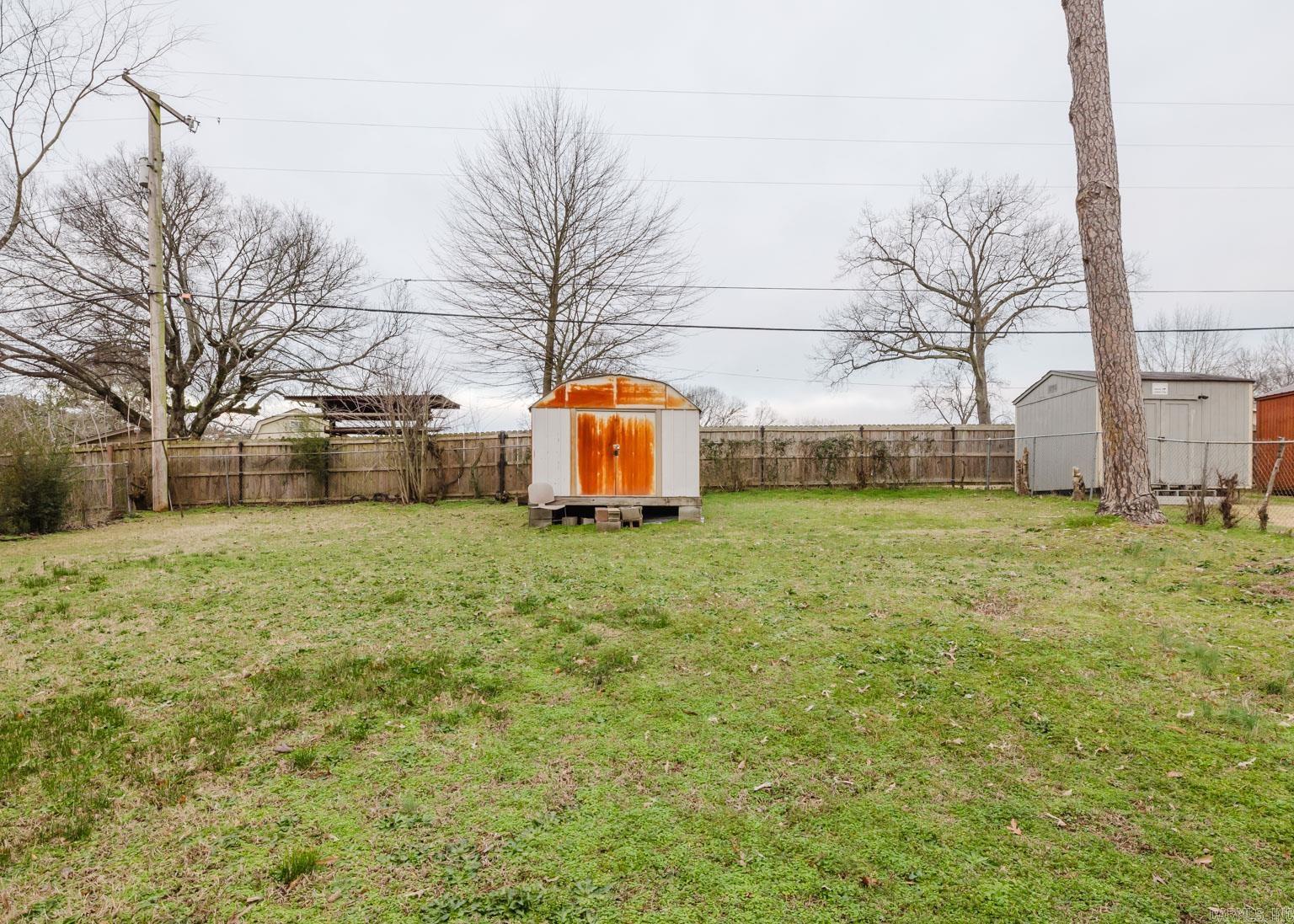 FOREST HILLS - Residential