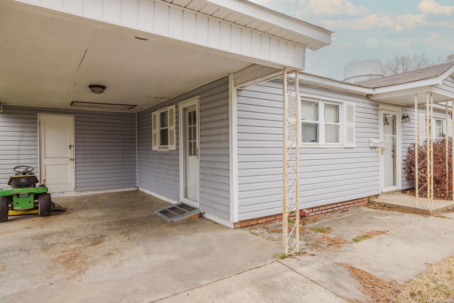 FOREST HILLS - Residential