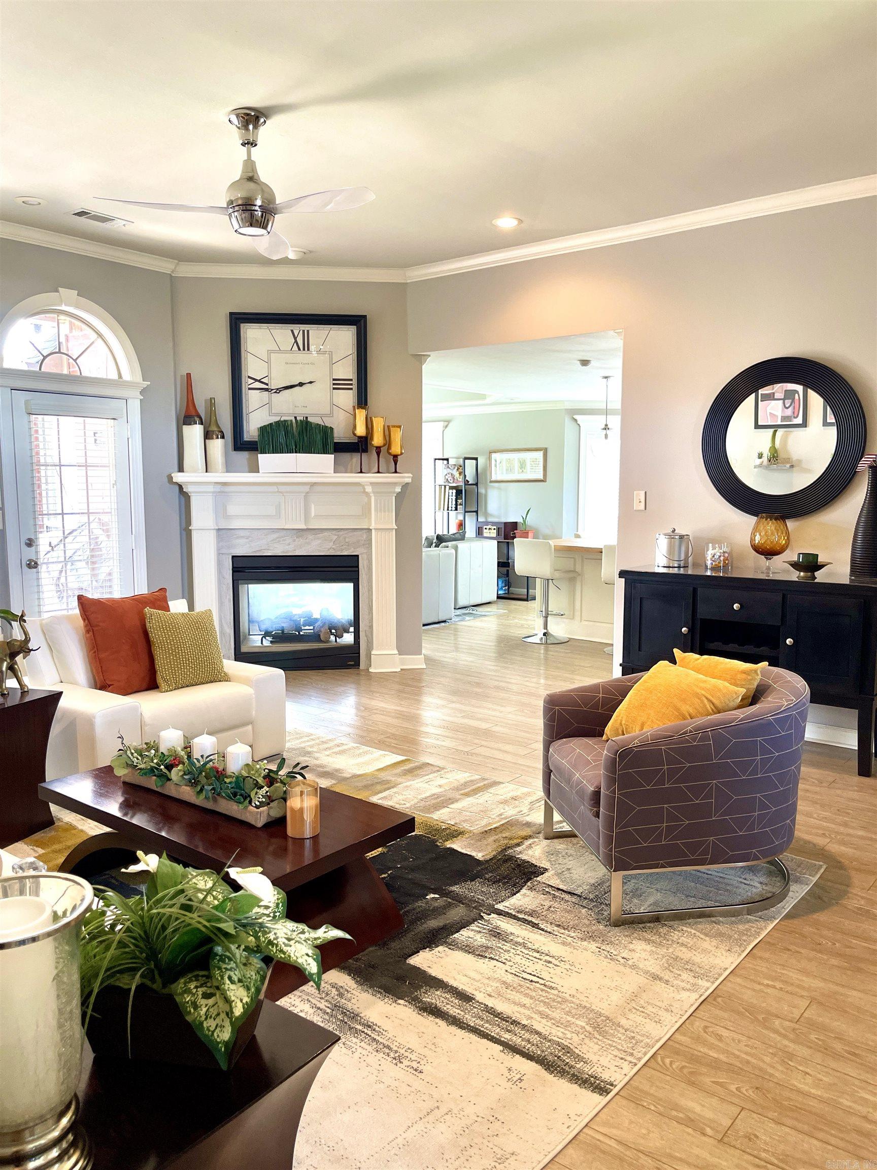 COUNTRY CLUB OF ARK THE - Residential