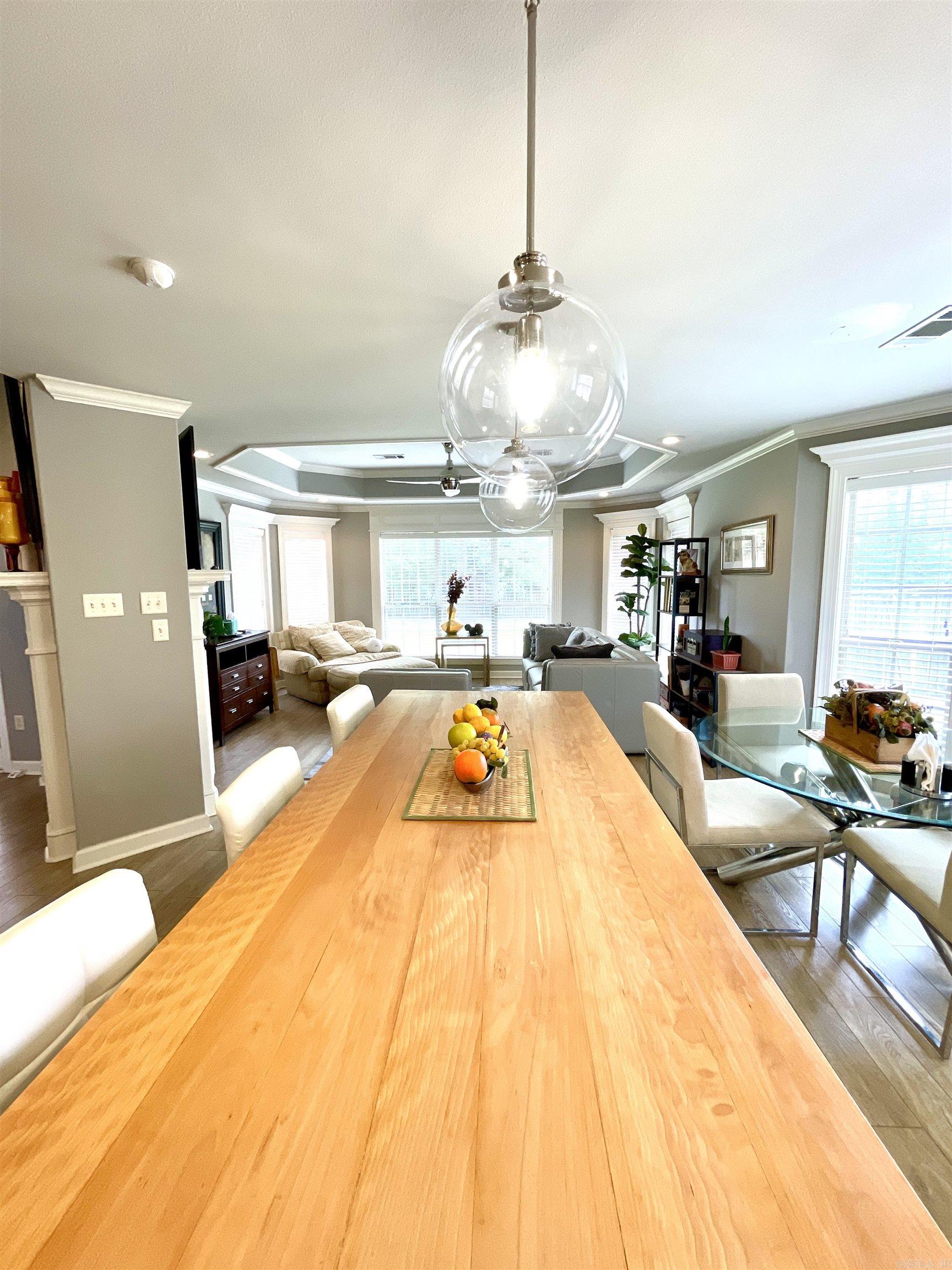 COUNTRY CLUB OF ARK THE - Residential