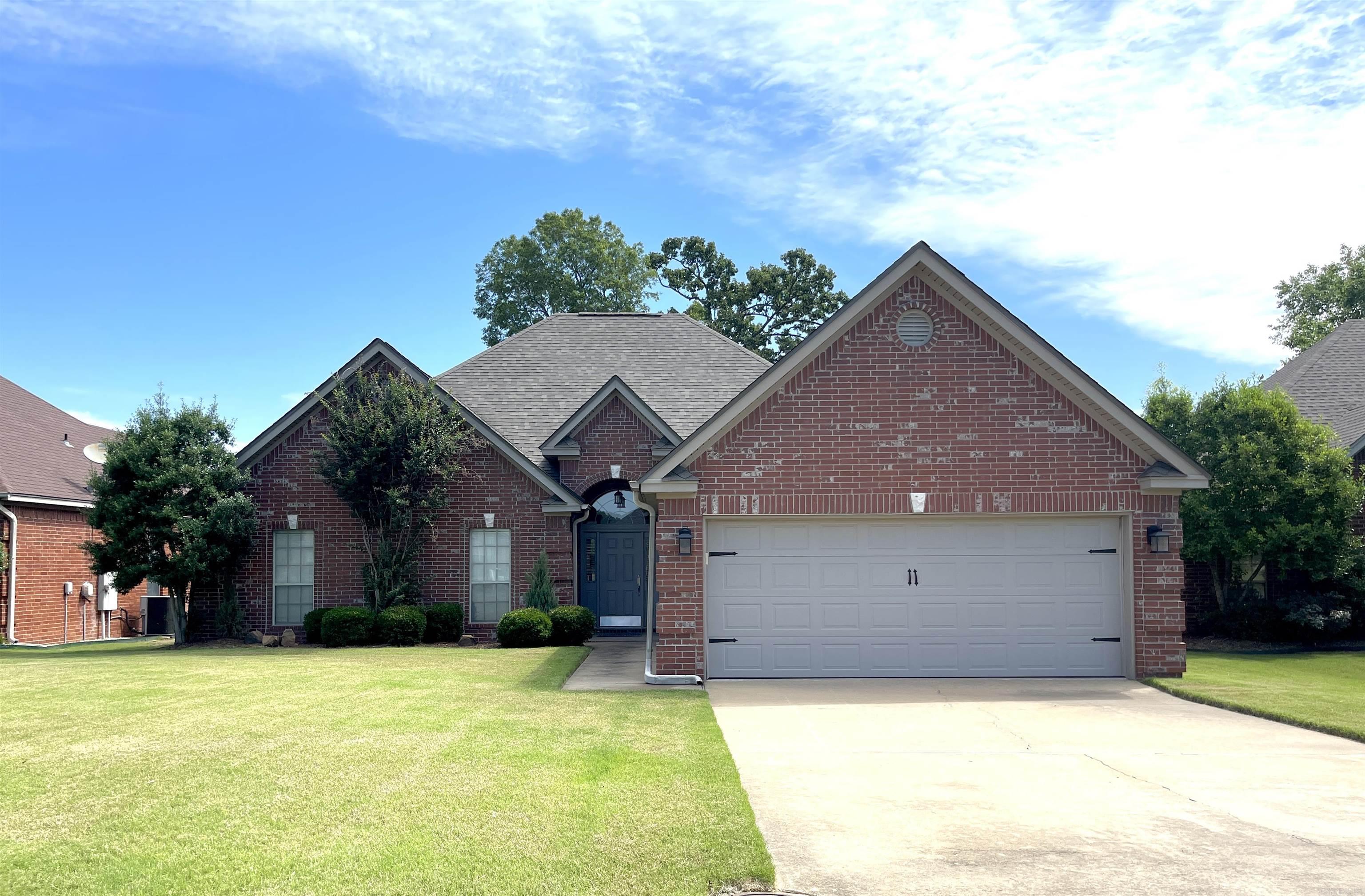 COUNTRY CLUB OF ARK THE - Residential