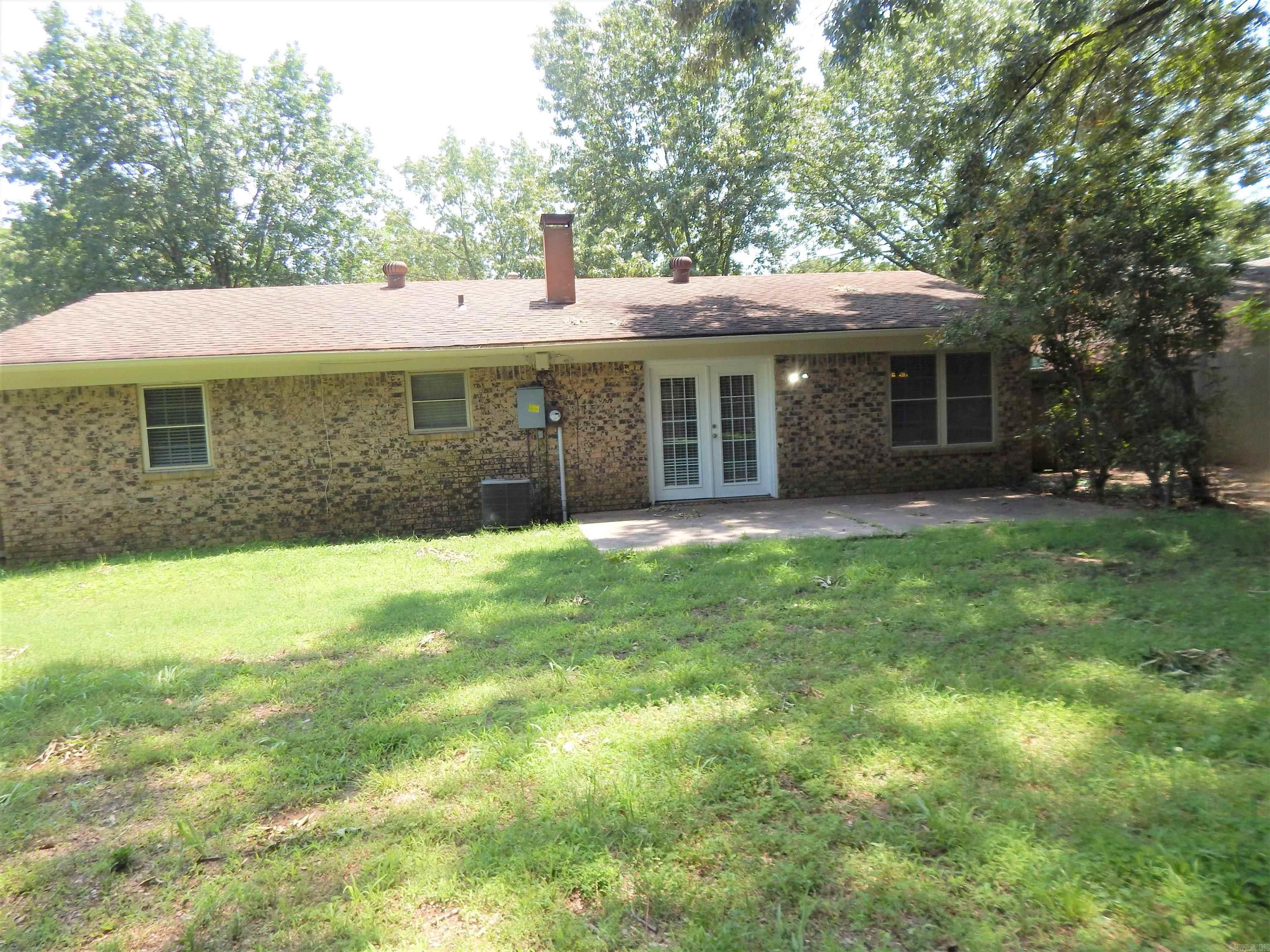 Springhill Manor West - Residential Lease