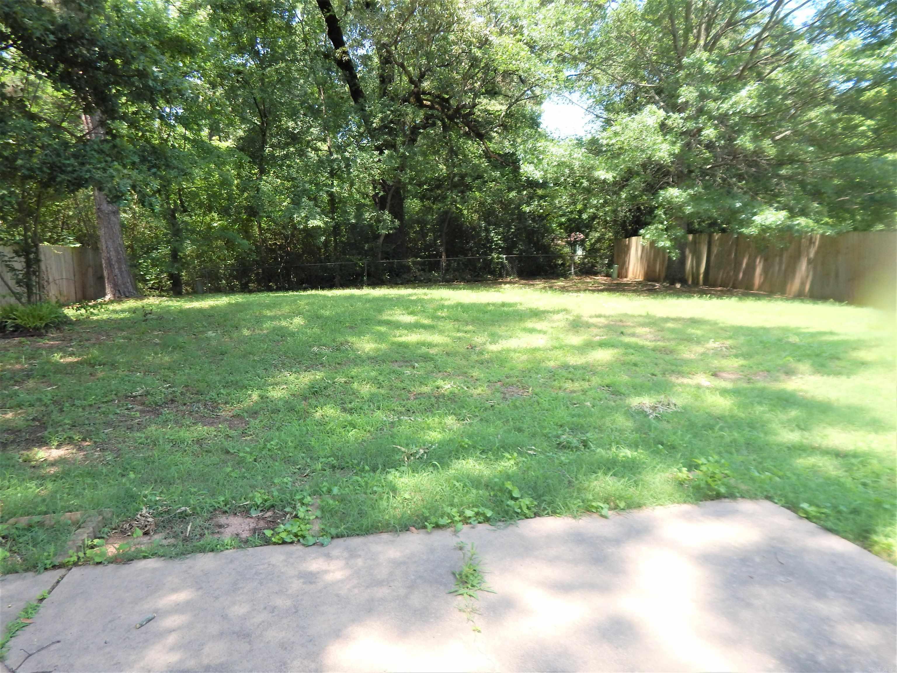 Springhill Manor West - Residential Lease