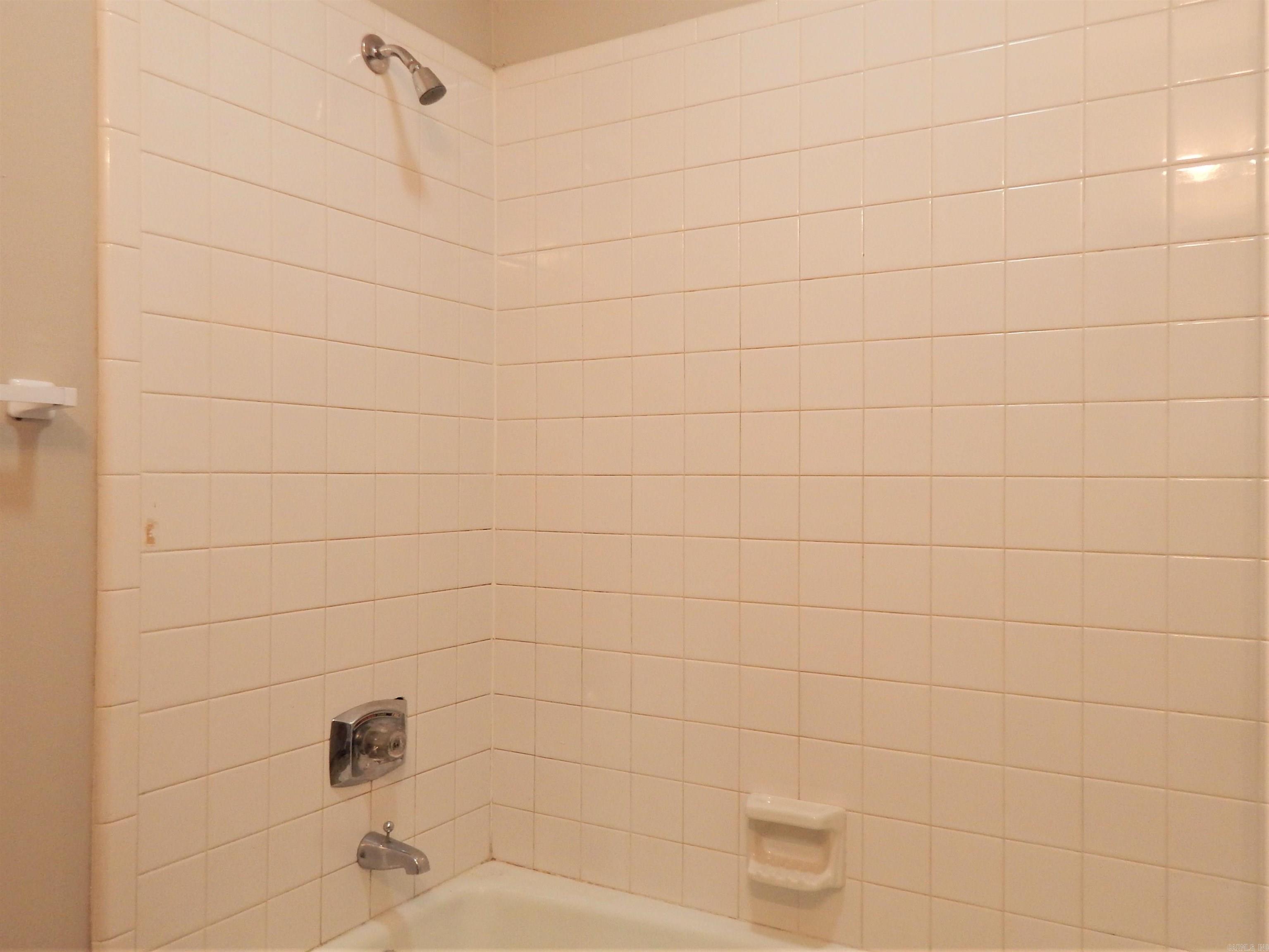 Springhill Manor West - Residential Lease