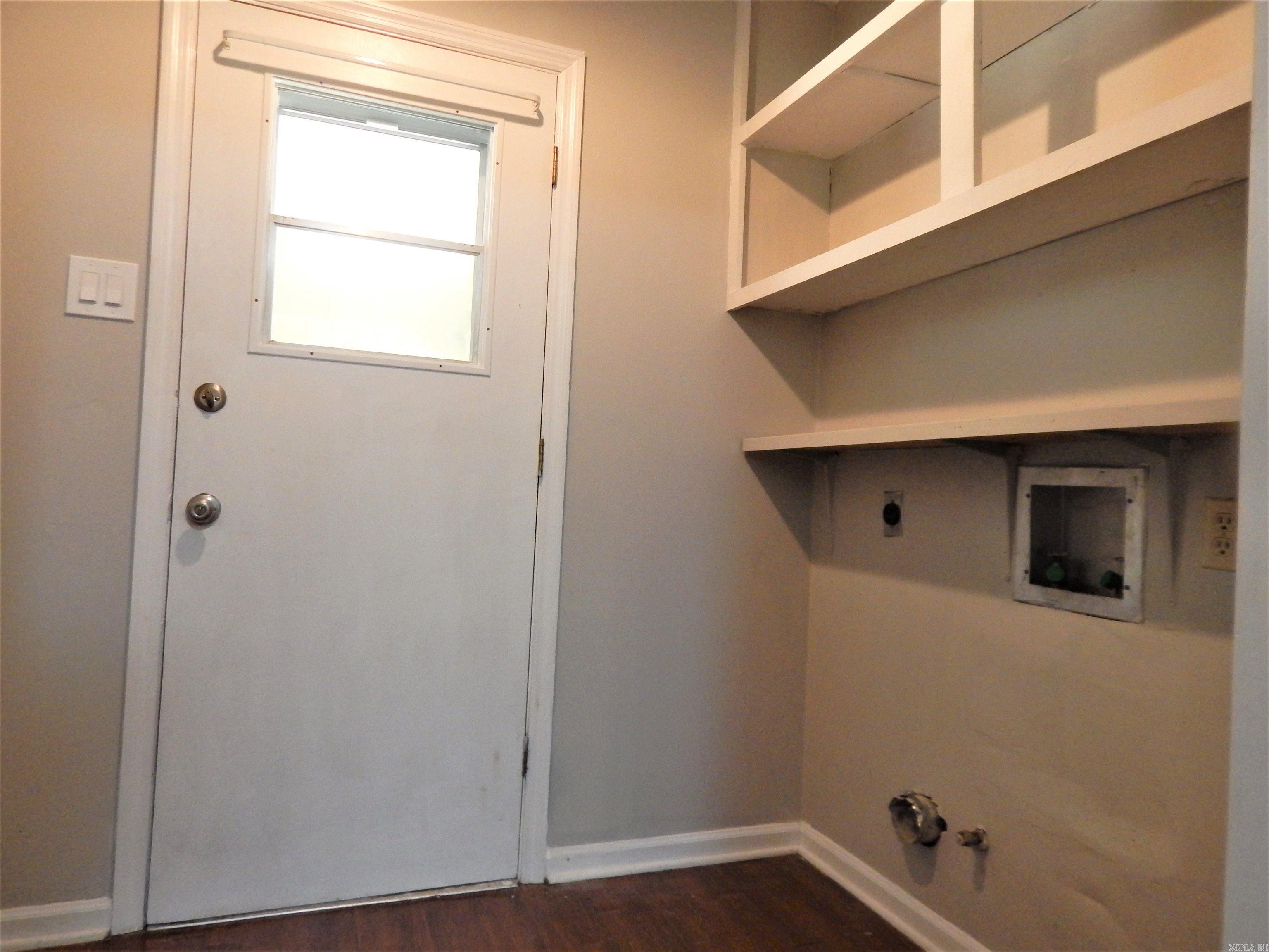 Springhill Manor West - Residential Lease