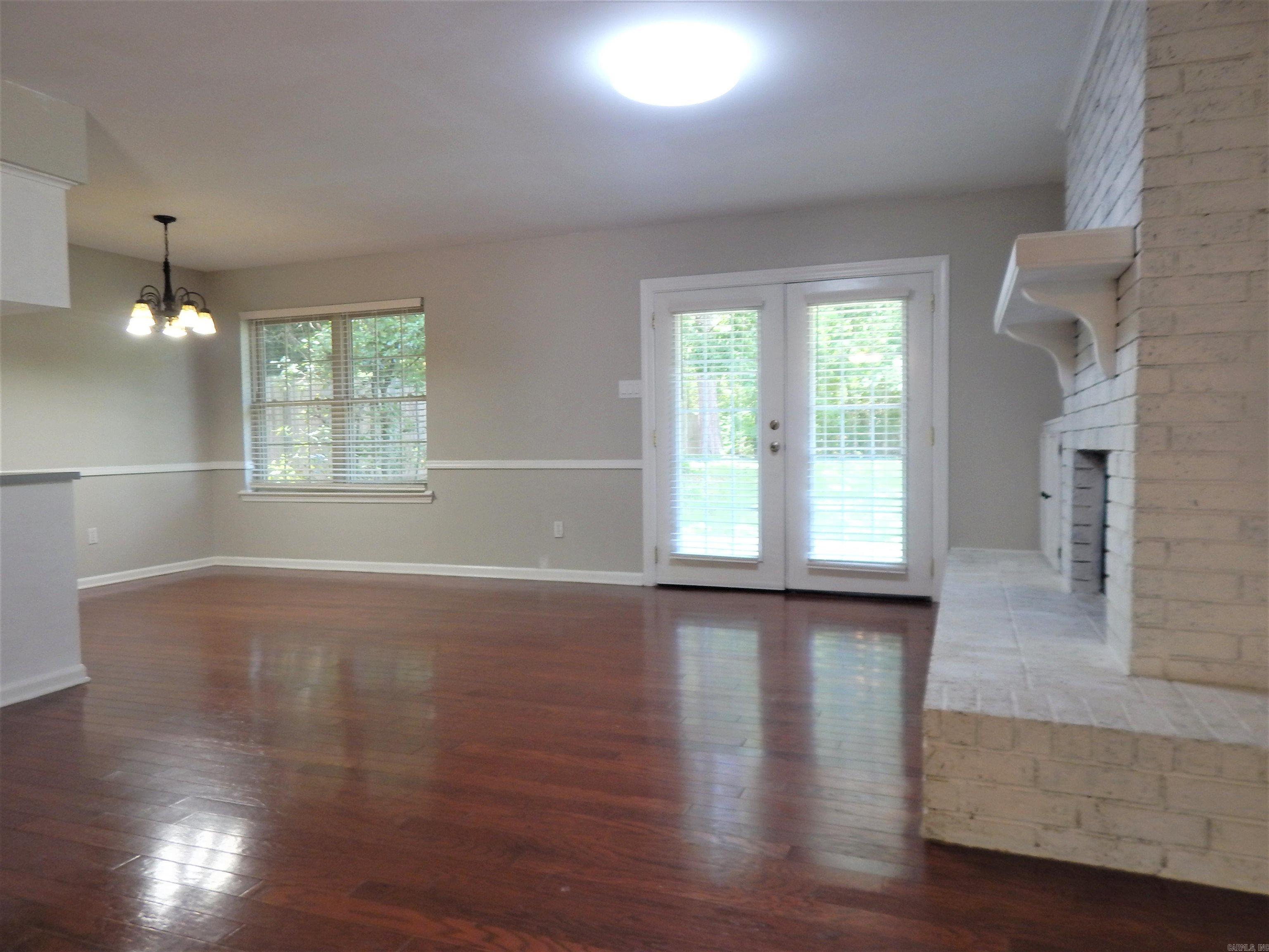 Springhill Manor West - Residential Lease