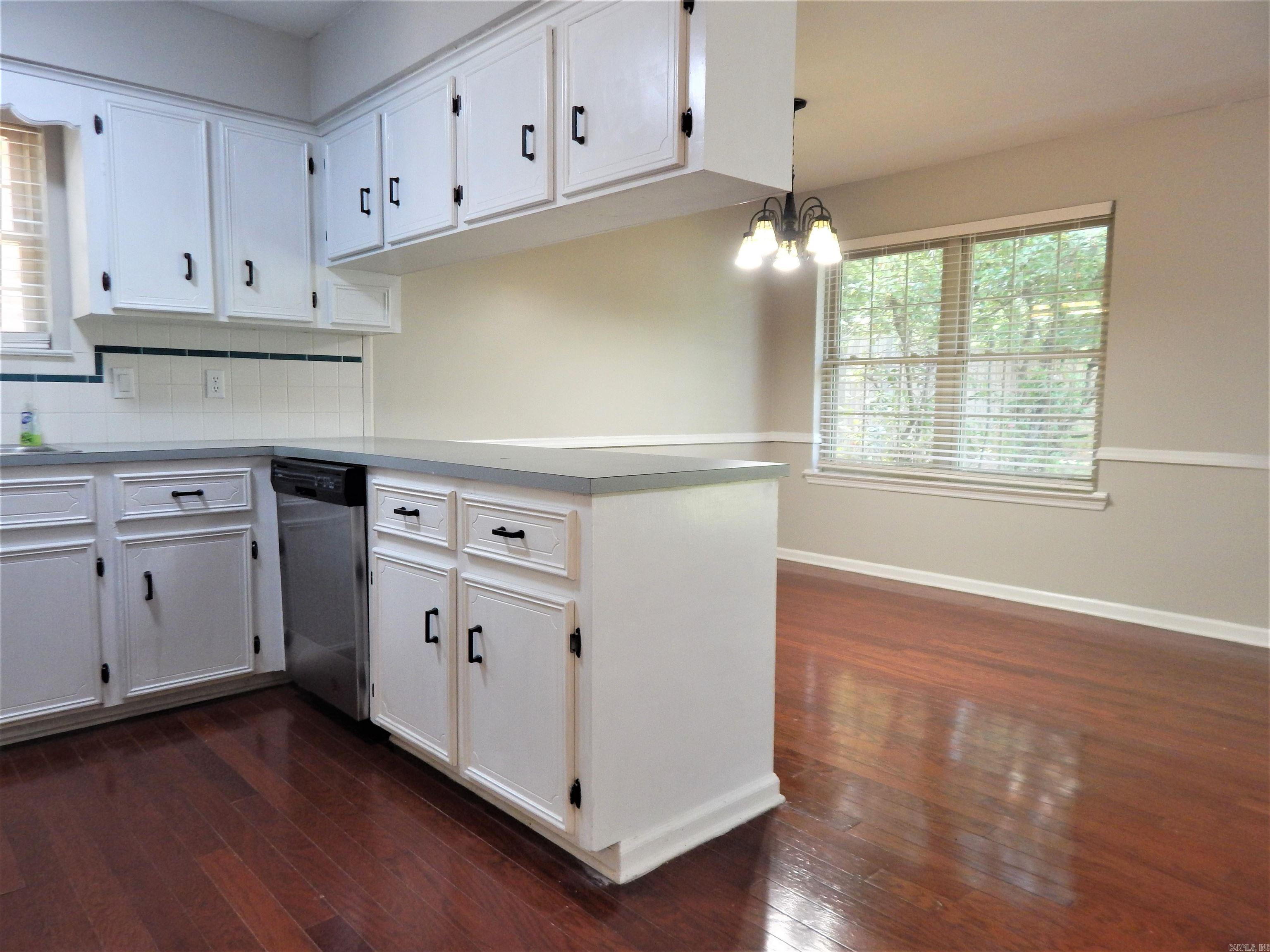 Springhill Manor West - Residential Lease