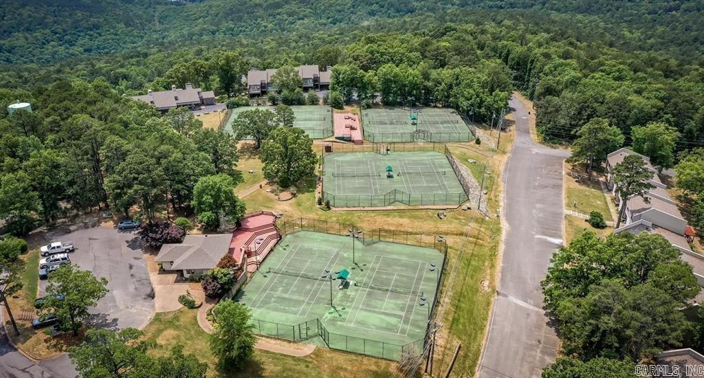 COUNTRY CLUB RIDGE - Residential