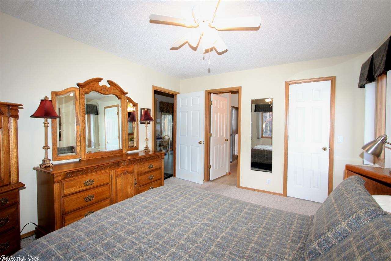 BALENCIAGA - Residential