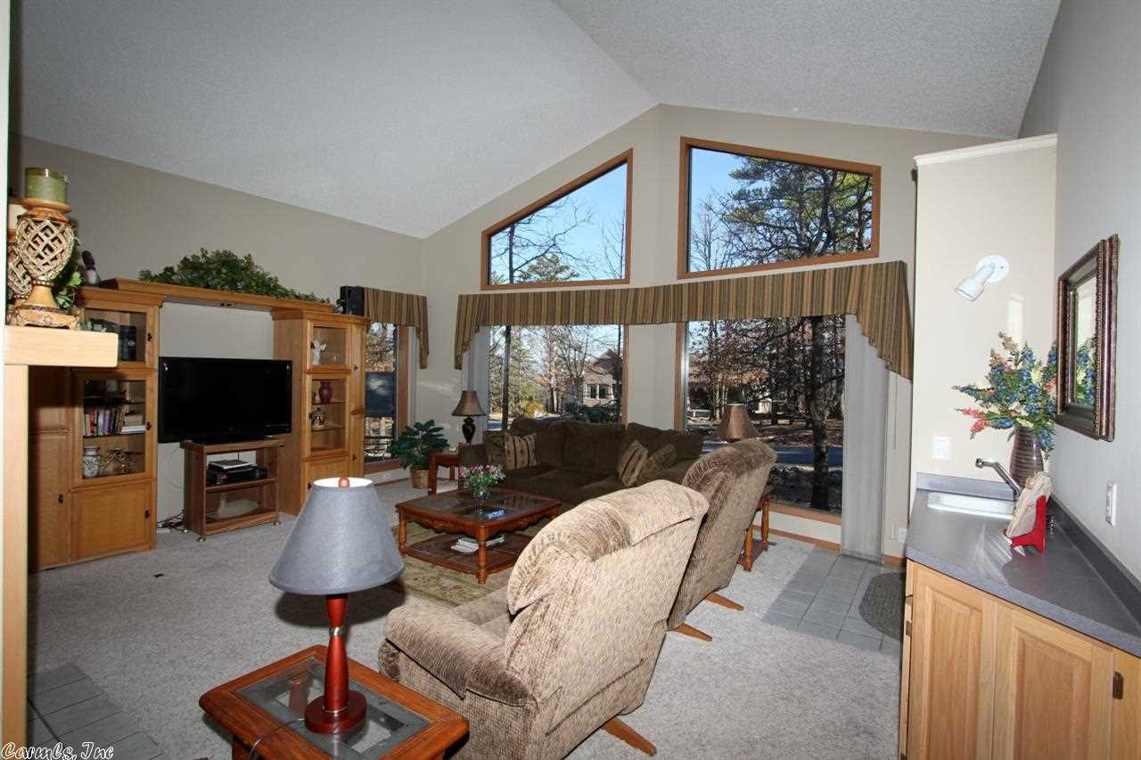 BALENCIAGA - Residential