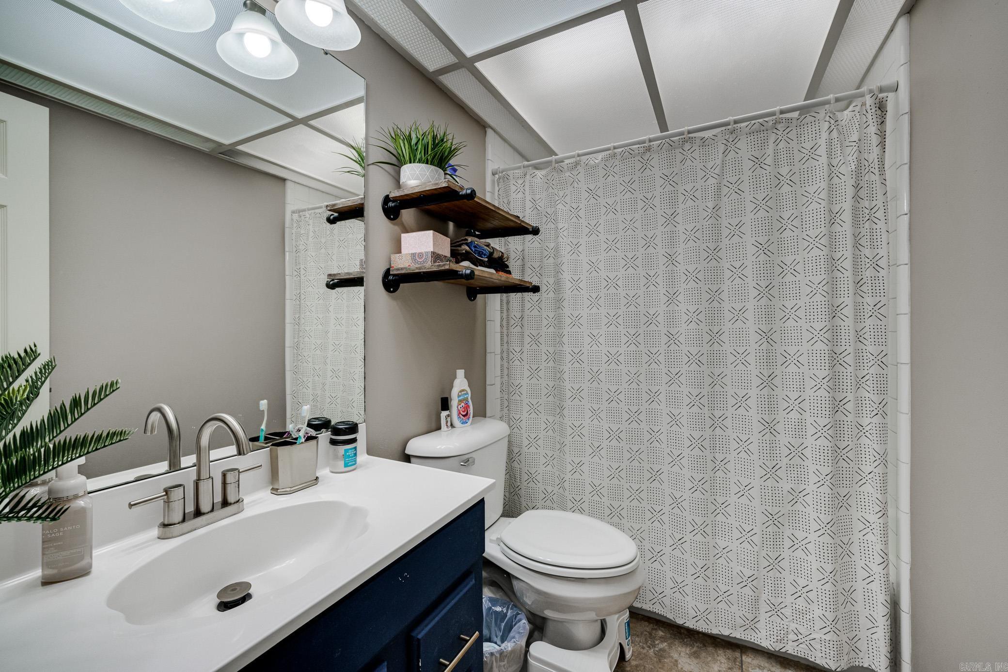 WEST GATE - Residential