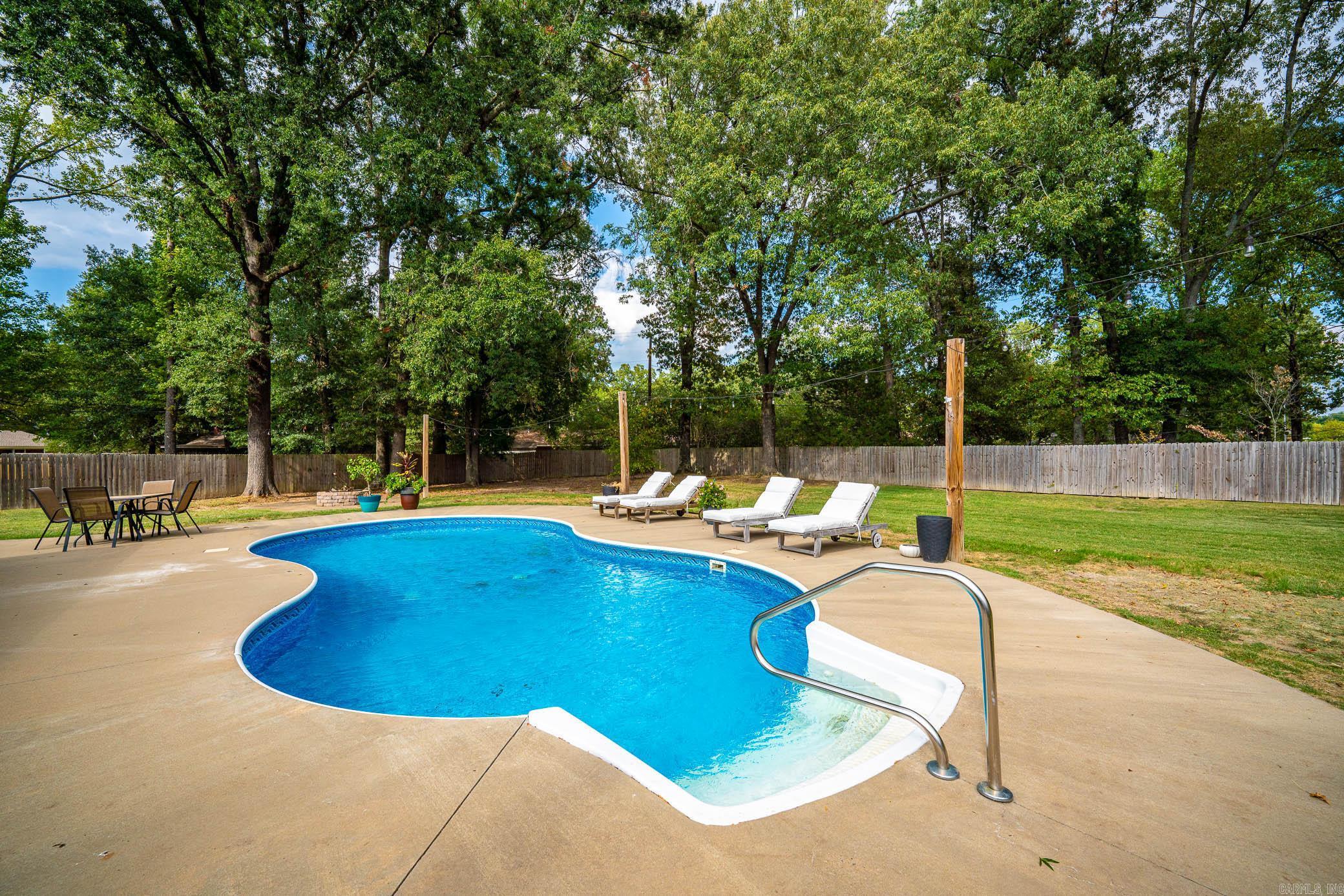 WEST GATE - Residential