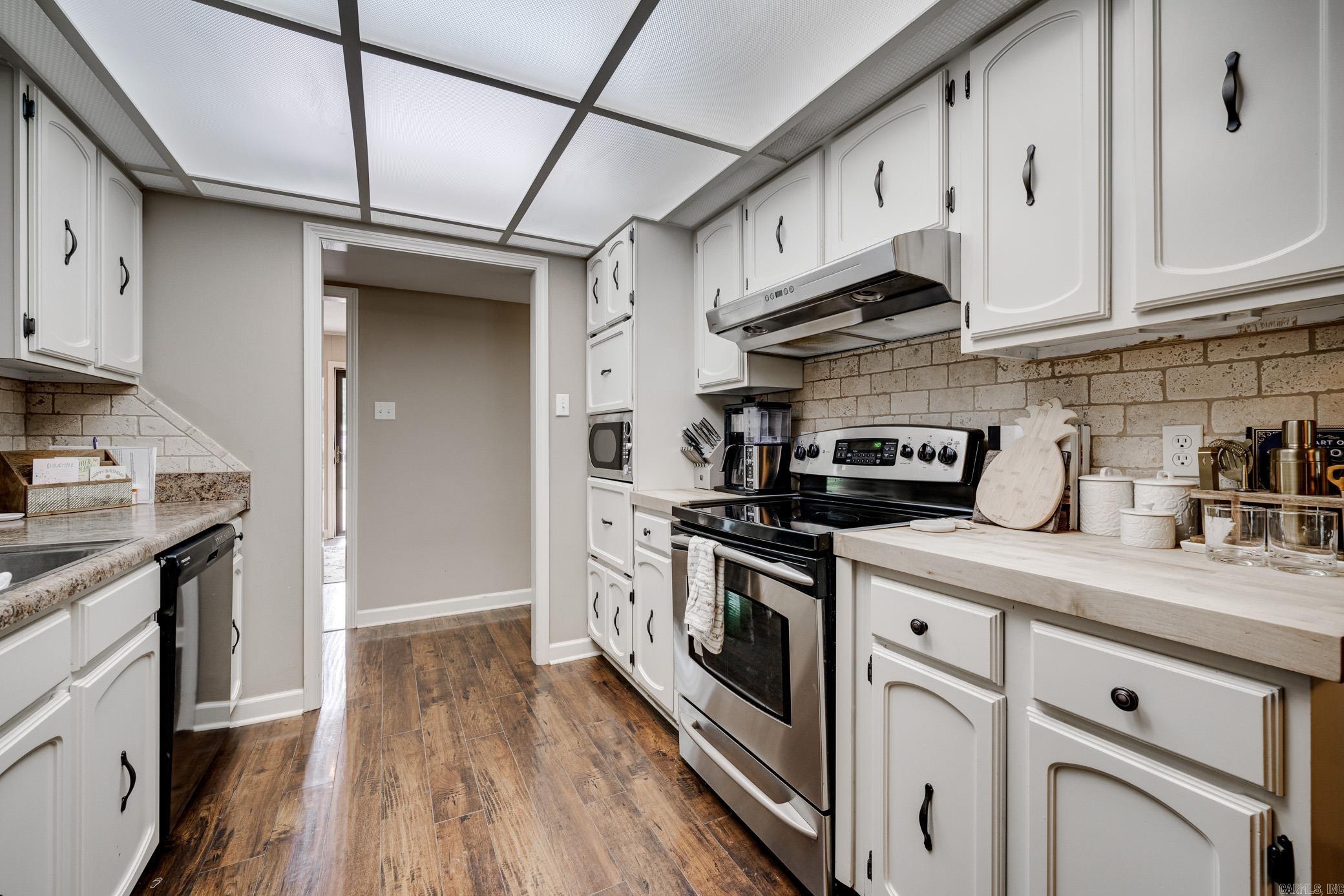 WEST GATE - Residential