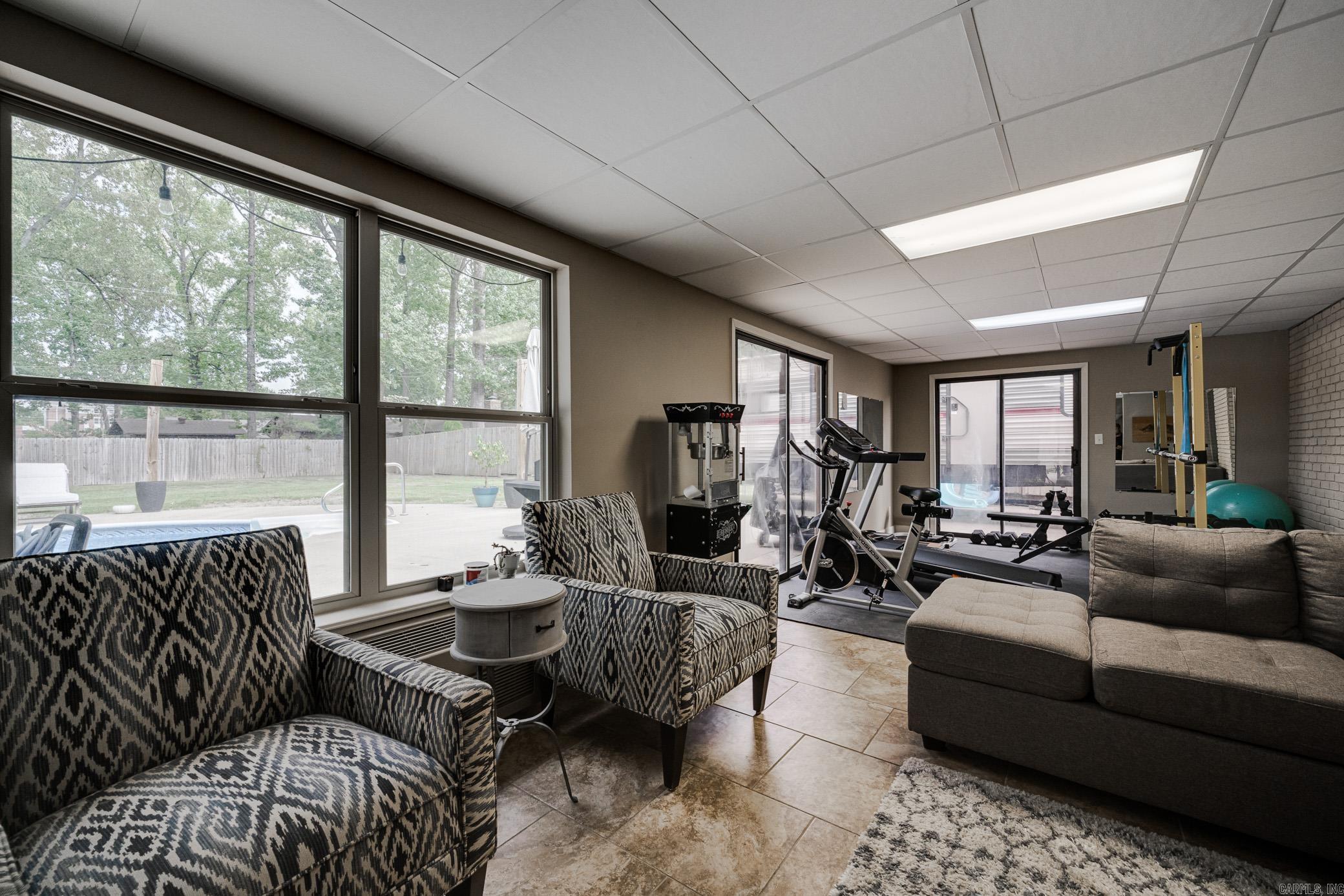 WEST GATE - Residential